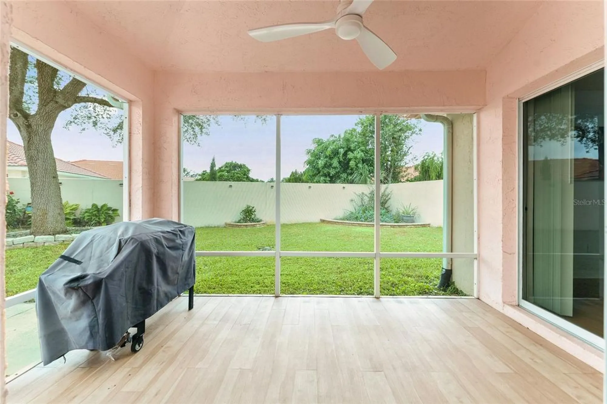 Property Slideshow image 42 of 65 | 906 santa anna ln, The Villages, FL, 32159