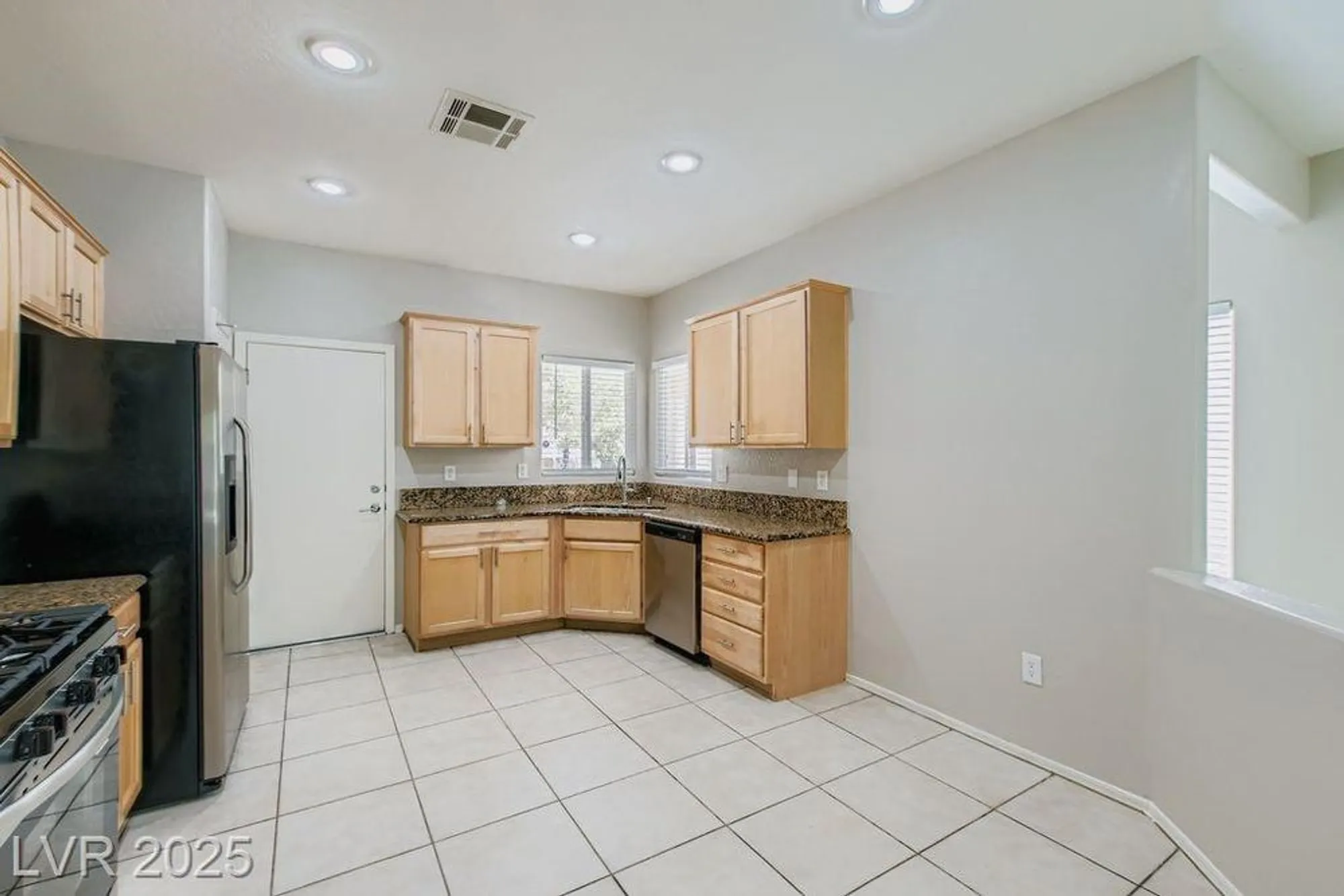 Property Slideshow image 16 of 33 | 2509 great auk ave, North Las Vegas, NV, 89084
