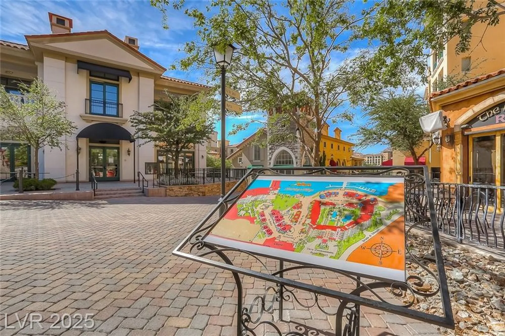 Property Slideshow image 62 of 78 | 32 tatahatso point st, Henderson, NV, 89011