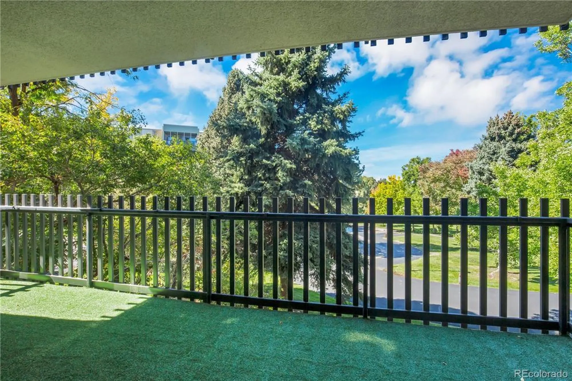 Property Slideshow image 8 of 45 | 13691 e marina dr 208, Aurora, CO, 80014