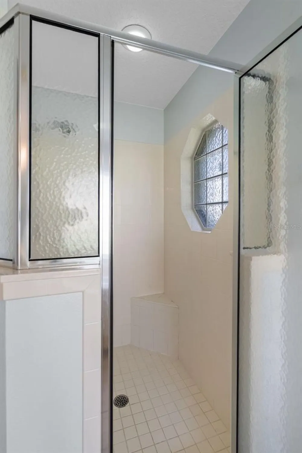 Property Slideshow image 16 of 21 | 26908 honeymoon ave, Leesburg, FL, 34748