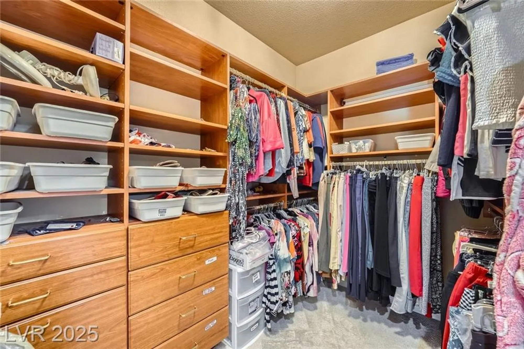 Property Slideshow image 31 of 72 | 4719 riva de romanza st, Las Vegas, NV, 89135