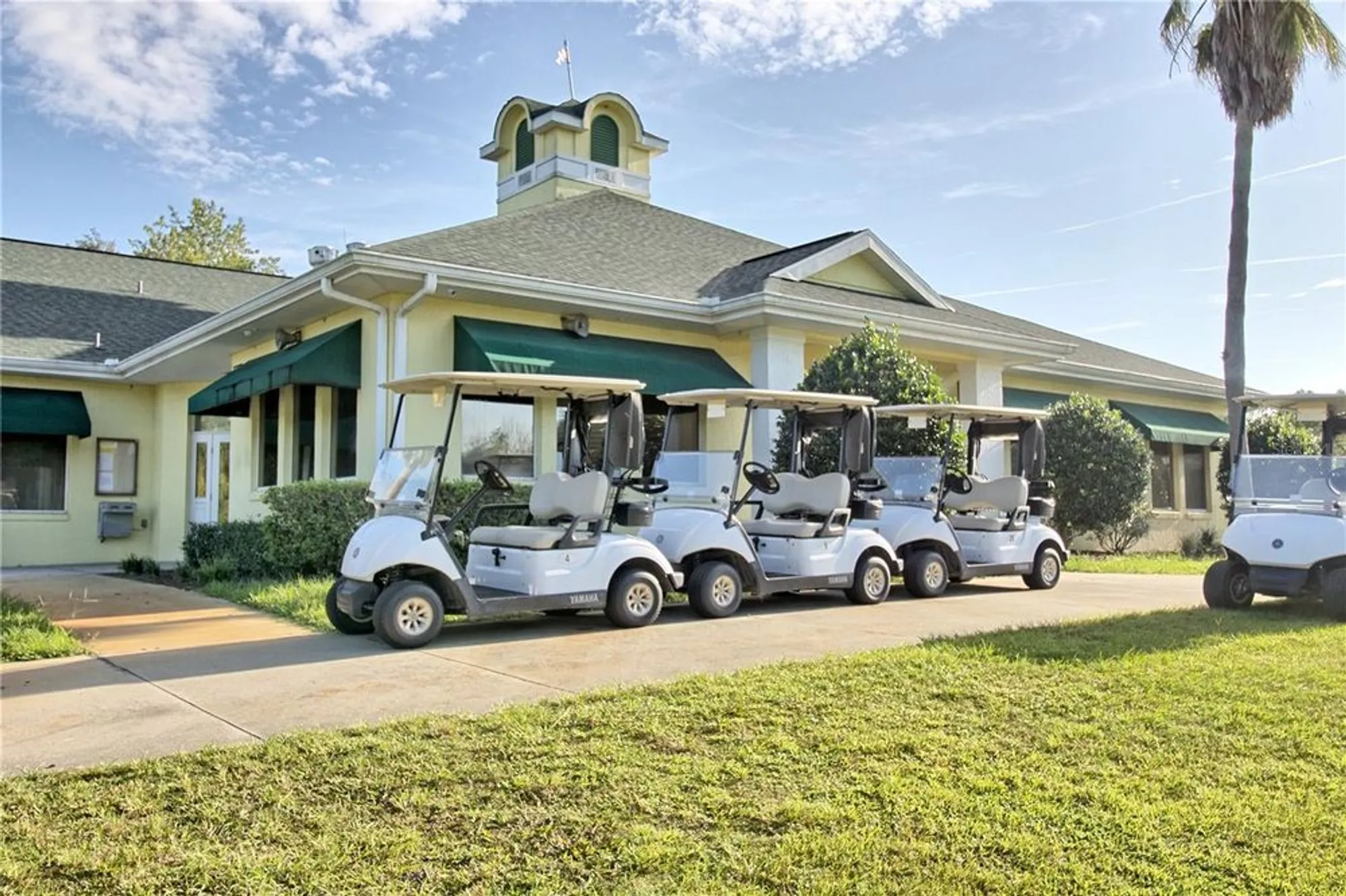 Property Slideshow image 60 of 77 | 32942 rambling oaks ct, Leesburg, FL, 34748