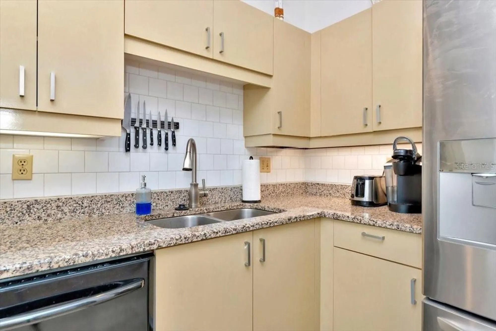 Property Slideshow image 11 of 62 | 1235 spoonbill landings cir, Bradenton, FL, 34209