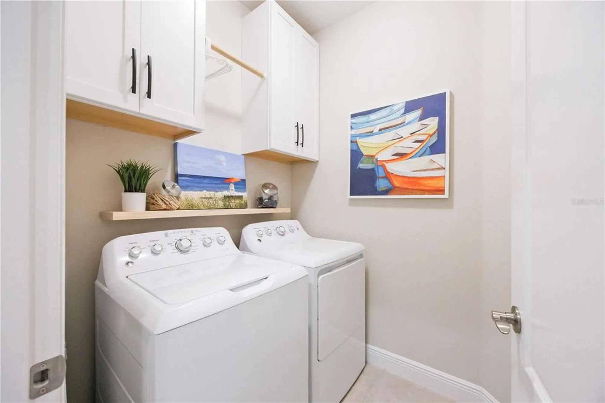 Property Slideshow image 42 of 70 | 21625 avon park ct, Venice, FL, 34293