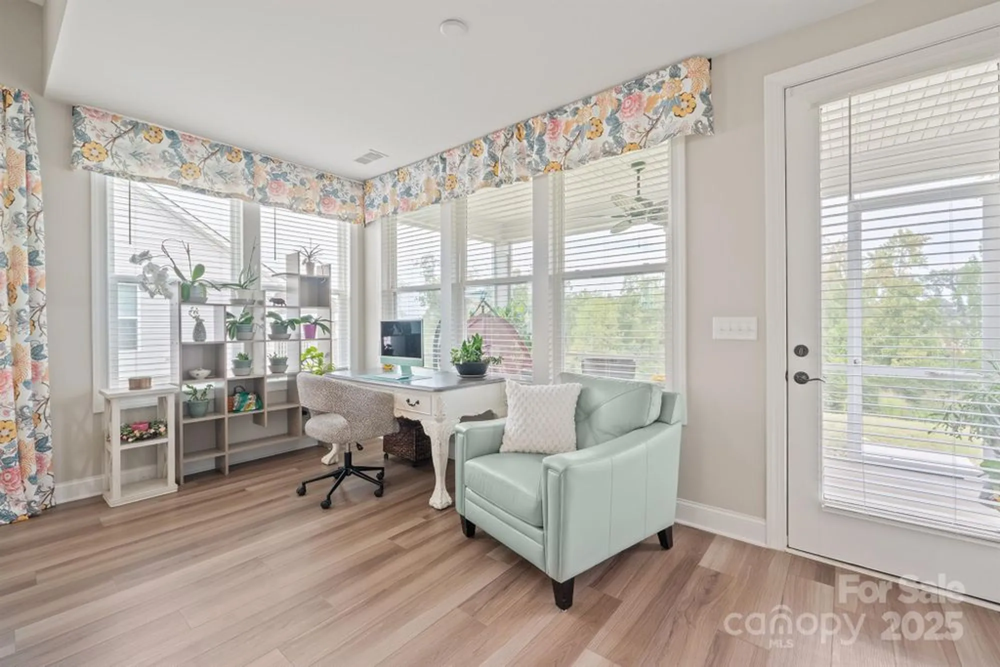 Property Slideshow image 19 of 48 | 8631 profit ln, Charlotte, NC, 28215