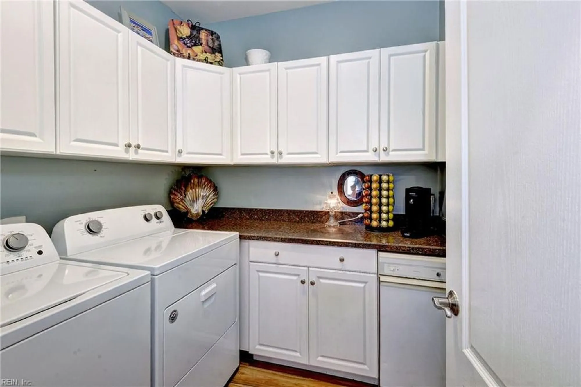 Property Slideshow image 23 of 37 | 104 nottinghamshire, Williamsburg, VA, 23188