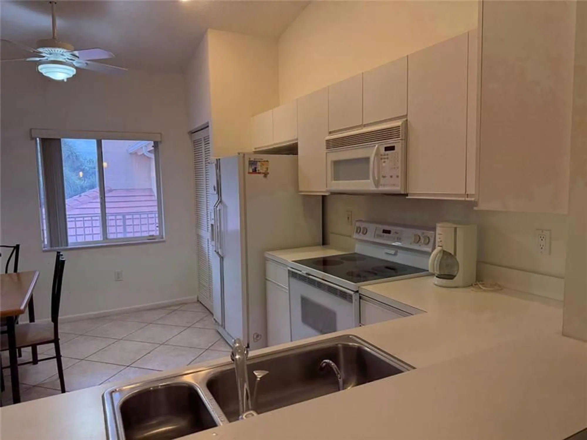 Property Slideshow image 6 of 41 | 5914 regal glen dr 205, Boynton Beach, FL, 33437