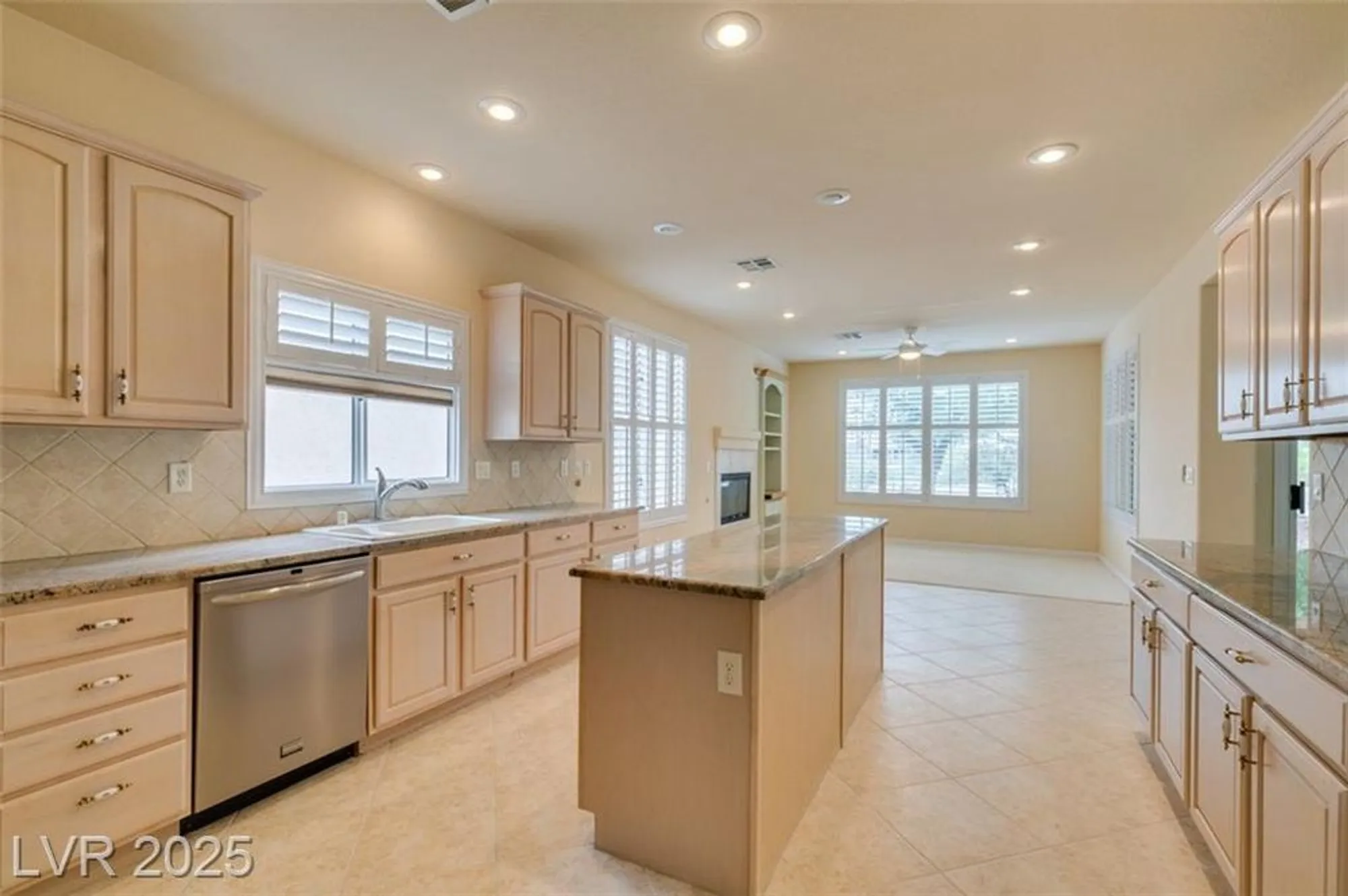 Property Slideshow image 36 of 70 | 10606 mandarino ave, Las Vegas, NV, 89135