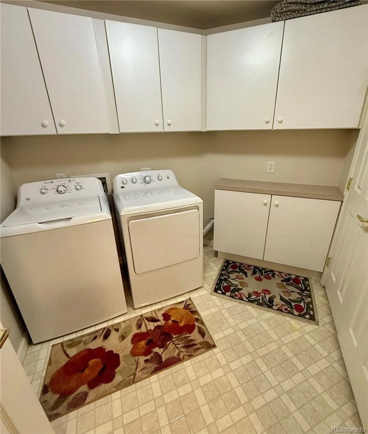 Property Slideshow image 33 of 36 | 2451 kipling st 214, Lakewood, CO, 80215