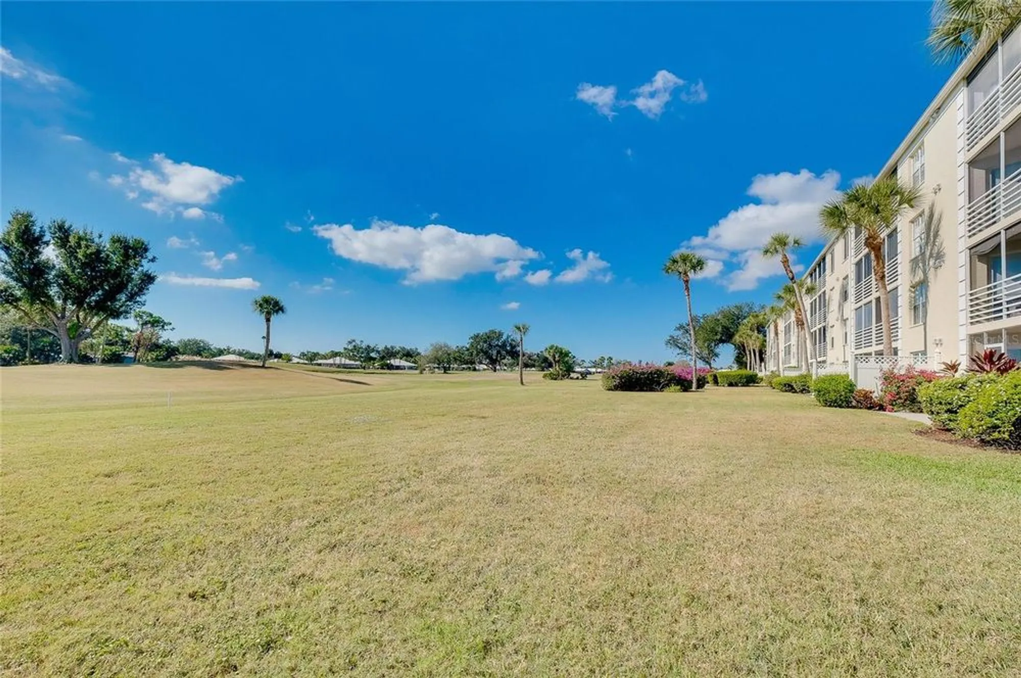 Property Slideshow image 75 of 90 | 929 wexford blvd # 929, Venice, FL, 34293