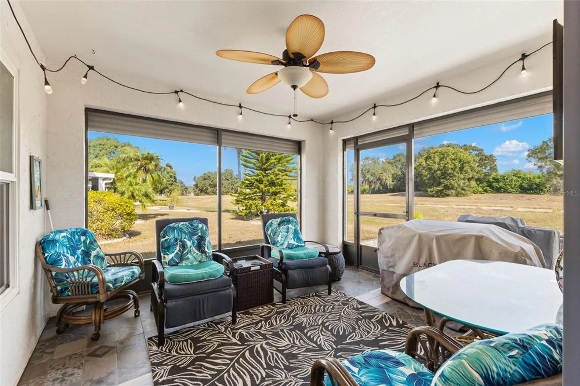 Property Slideshow image 20 of 51 | 1911 e del webb blvd, Sun City Center, FL, 33573