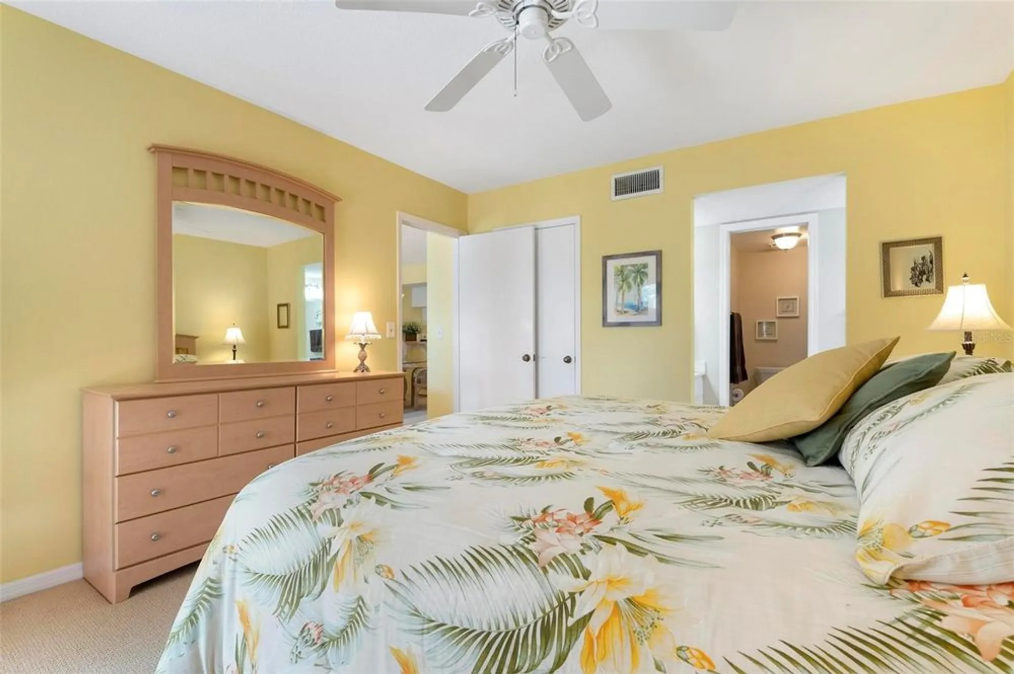 Property Slideshow image 17 of 68 | 458 cerromar rd 483, Venice, FL, 34293