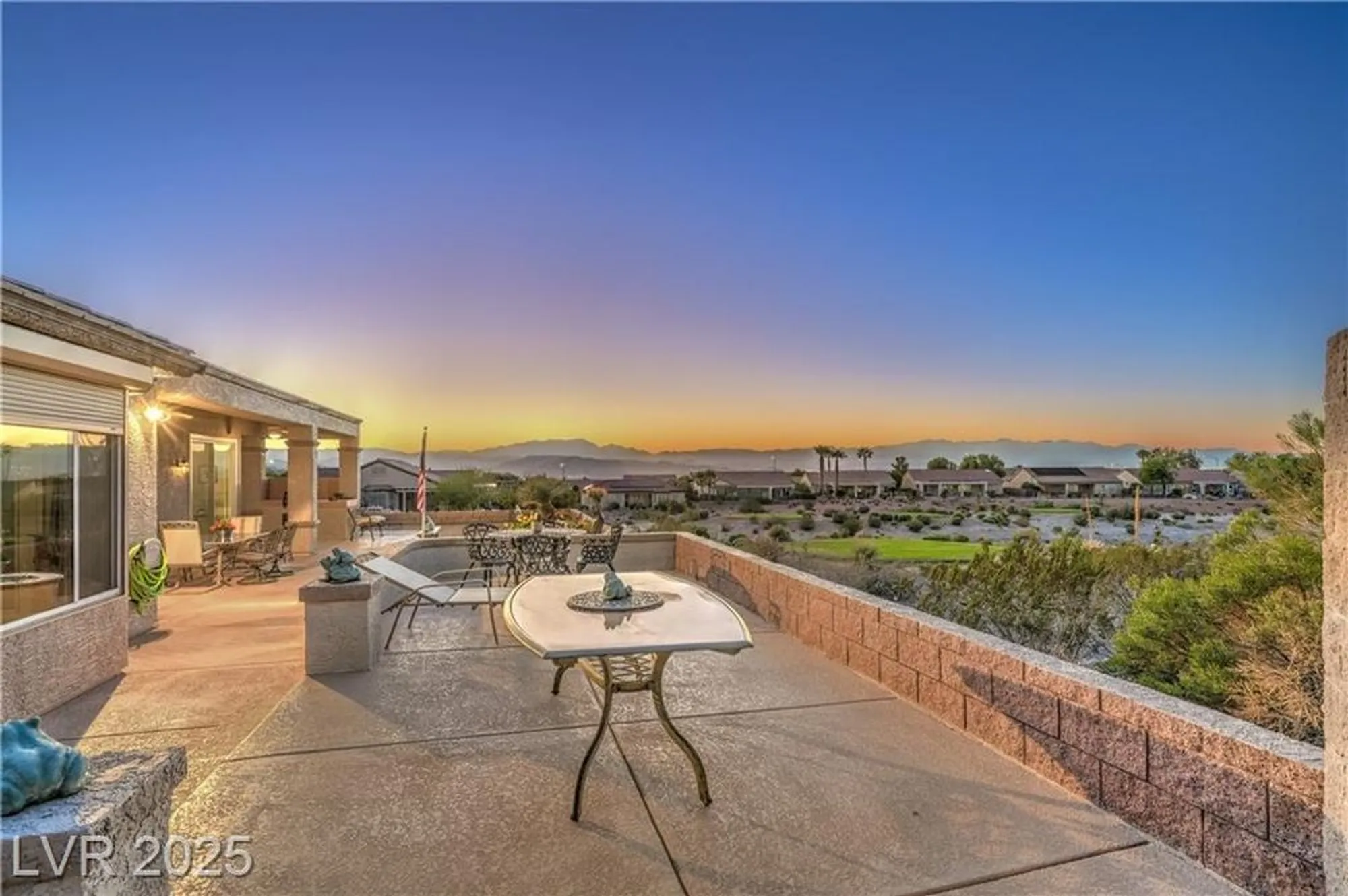 Property Slideshow image 16 of 48 | 2760 olivia heights ave, Henderson, NV, 89052