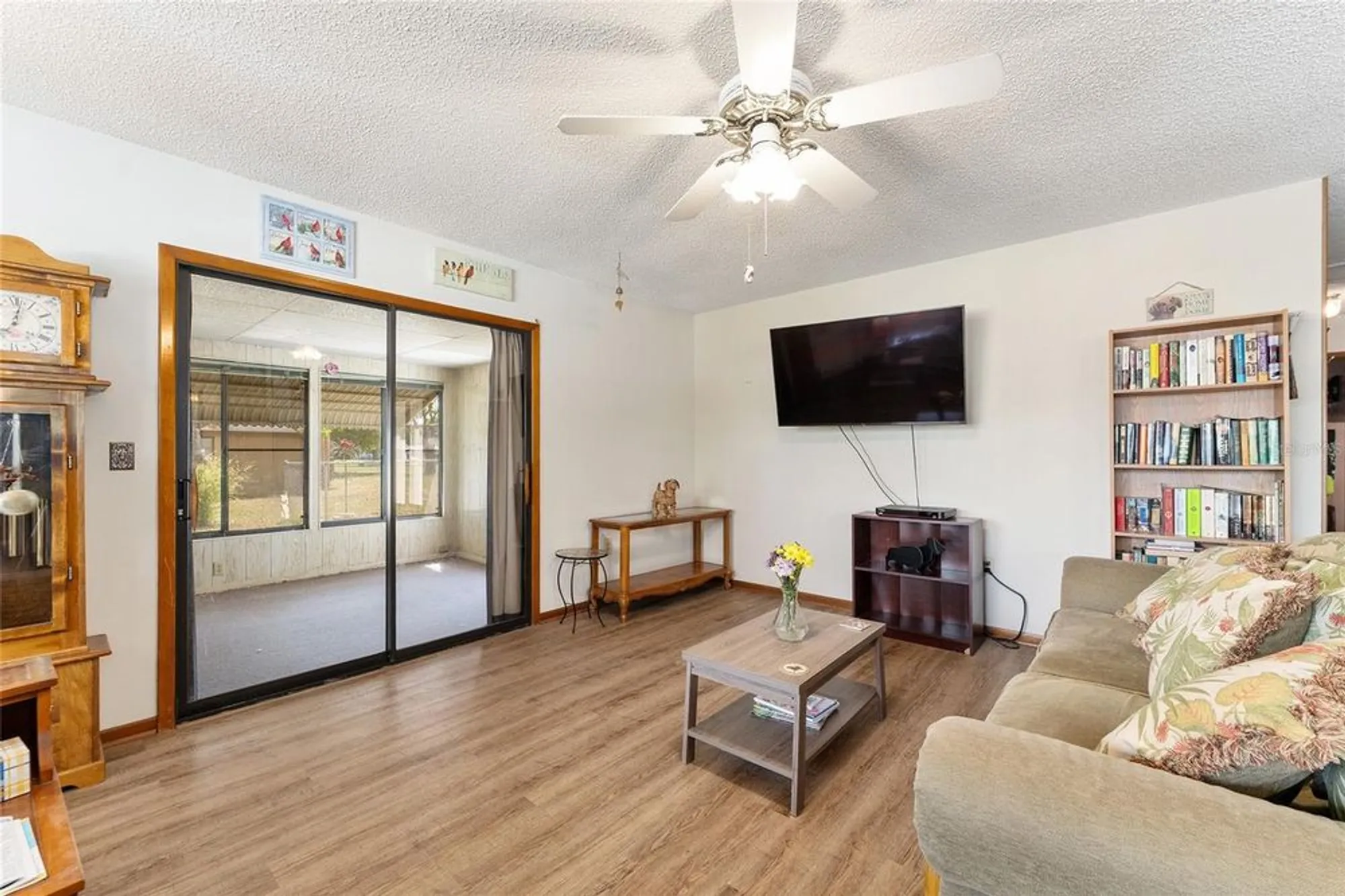 Property Slideshow image 10 of 42 | 9940 sw 103rd pl, Ocala, FL, 34481