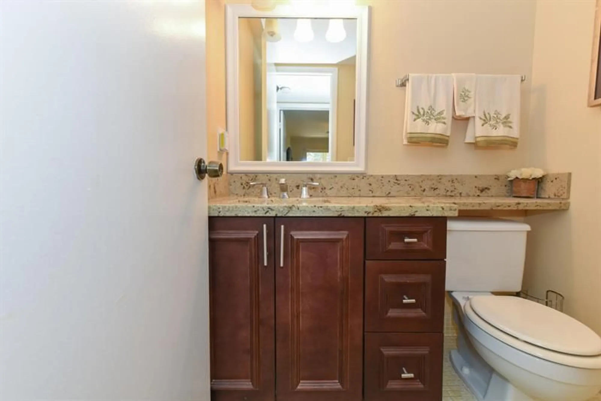 Property Slideshow image 19 of 28 | 3026 newport h # 3026, Deerfield Beach, FL, 33442