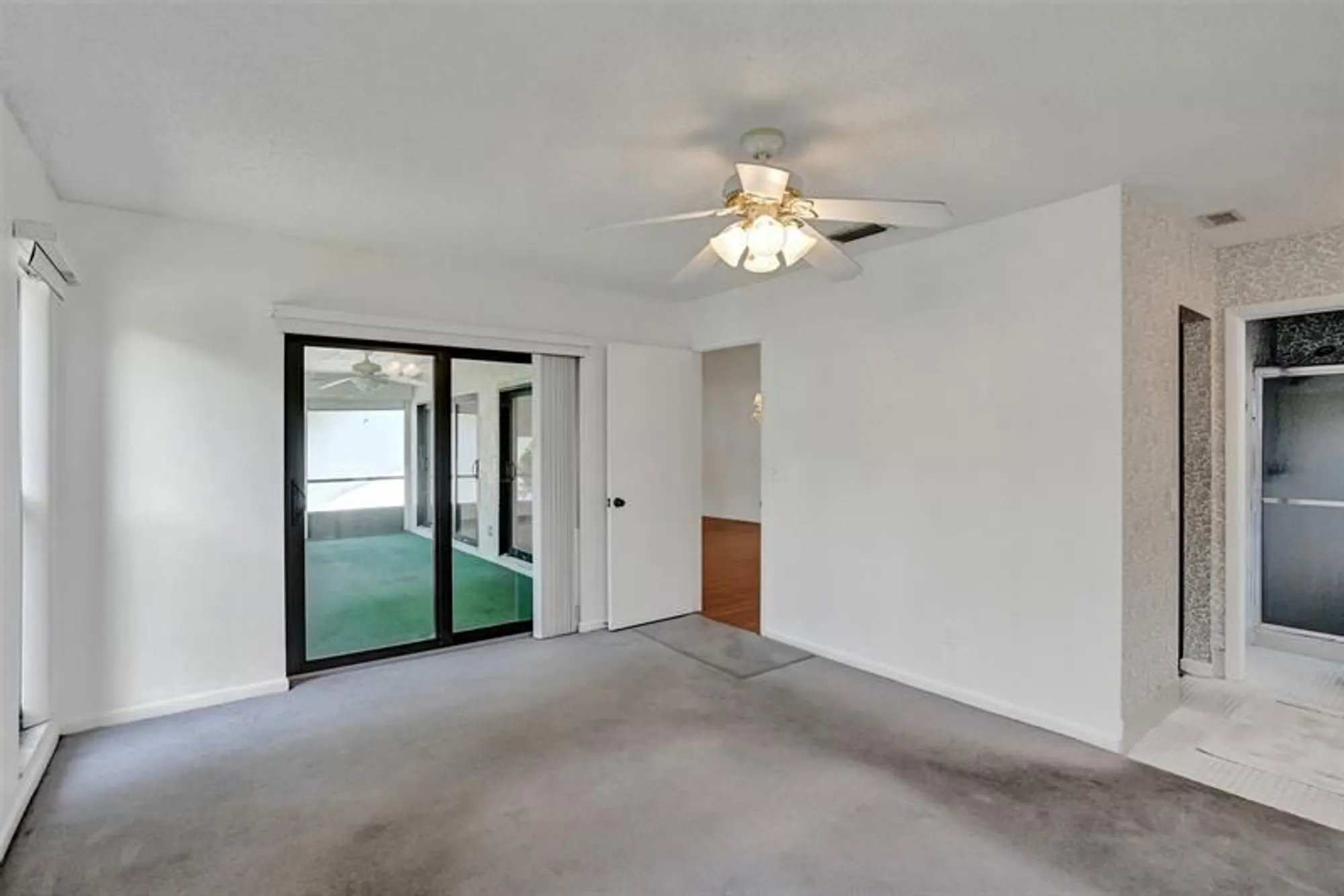 Property Slideshow image 23 of 85 | 2261 sw 15th pl, Deerfield Beach, FL, 33442