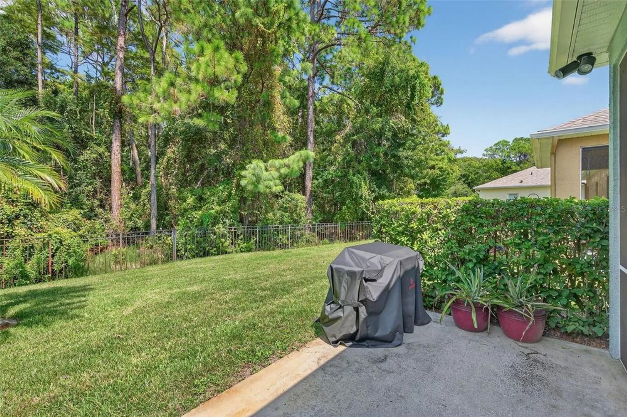 Property Slideshow image 13 of 71 | 11501 bloomington ct, New Port Richey, FL, 34654