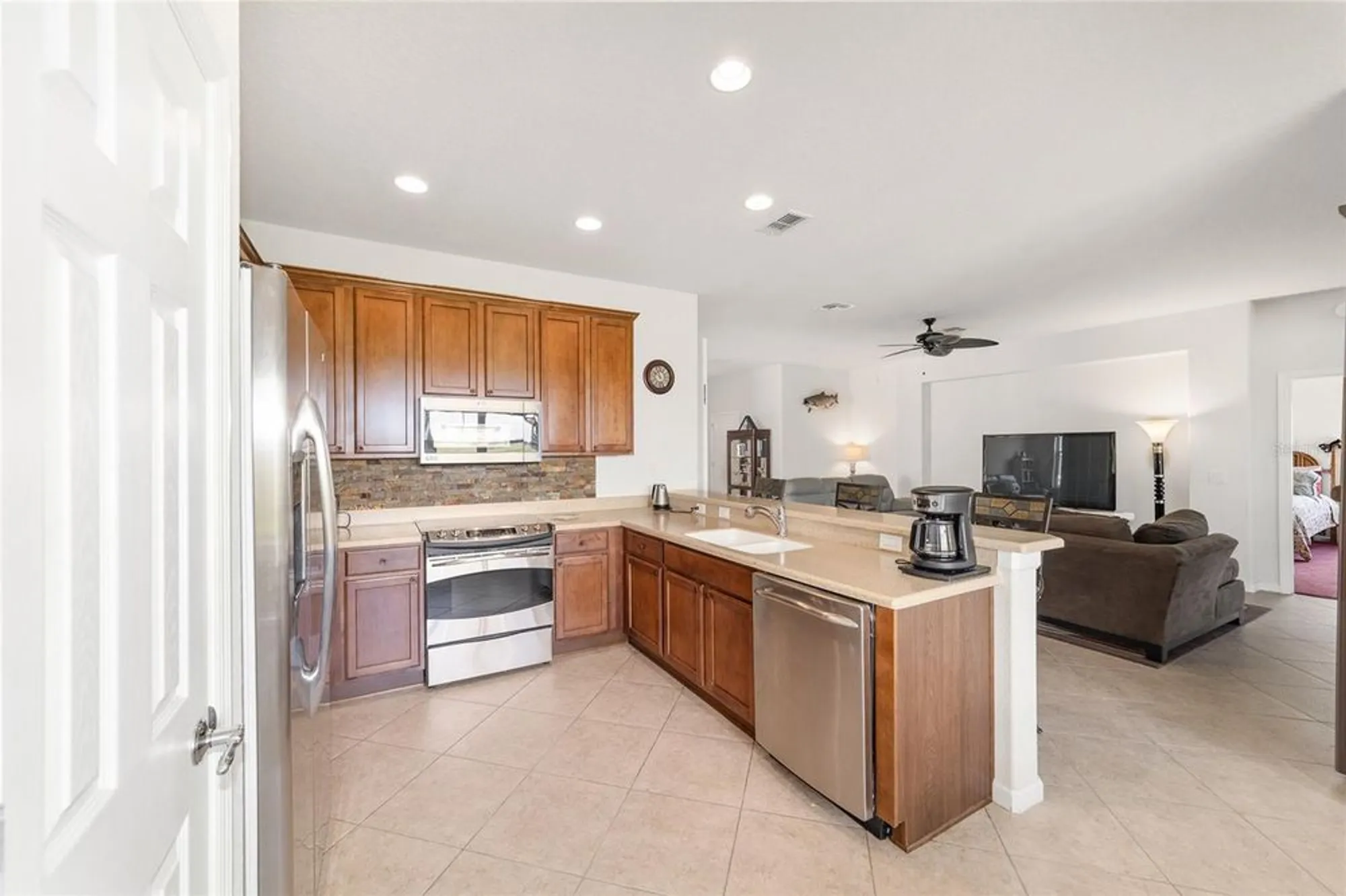 Property Slideshow image 16 of 44 | 7346 sw 101st ct, Ocala, FL, 34481