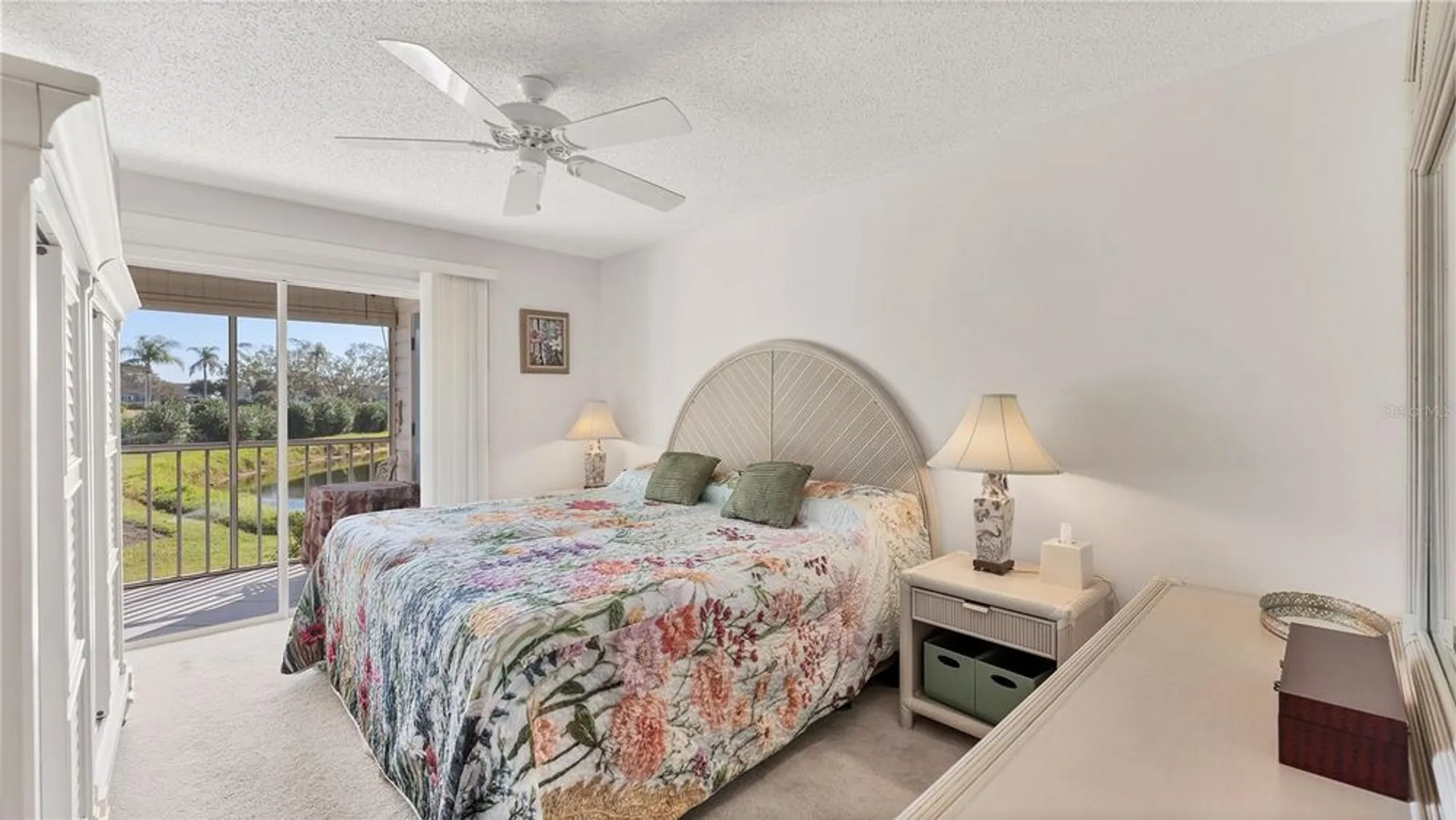 Property Slideshow image 17 of 54 | 983 sandpiper cir, Bradenton, FL, 34209