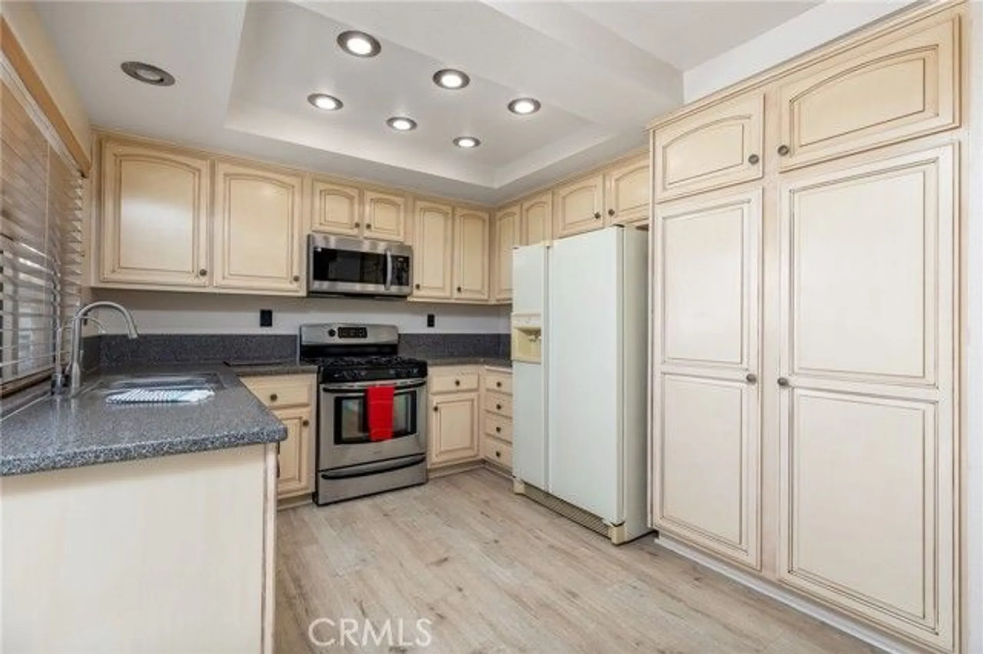 Property Slideshow image 13 of 47 | 573 la costa dr, Banning, CA, 92220