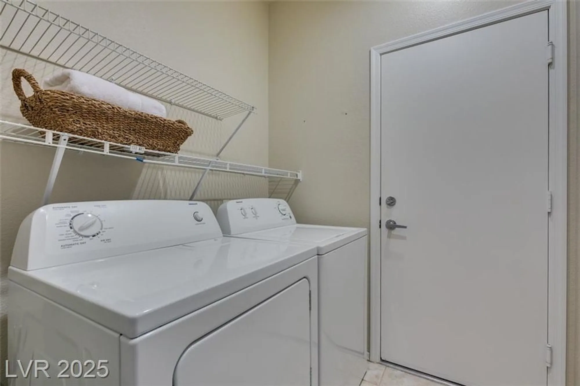 Property Slideshow image 28 of 34 | 3073 olivia heights ave, Henderson, NV, 89052