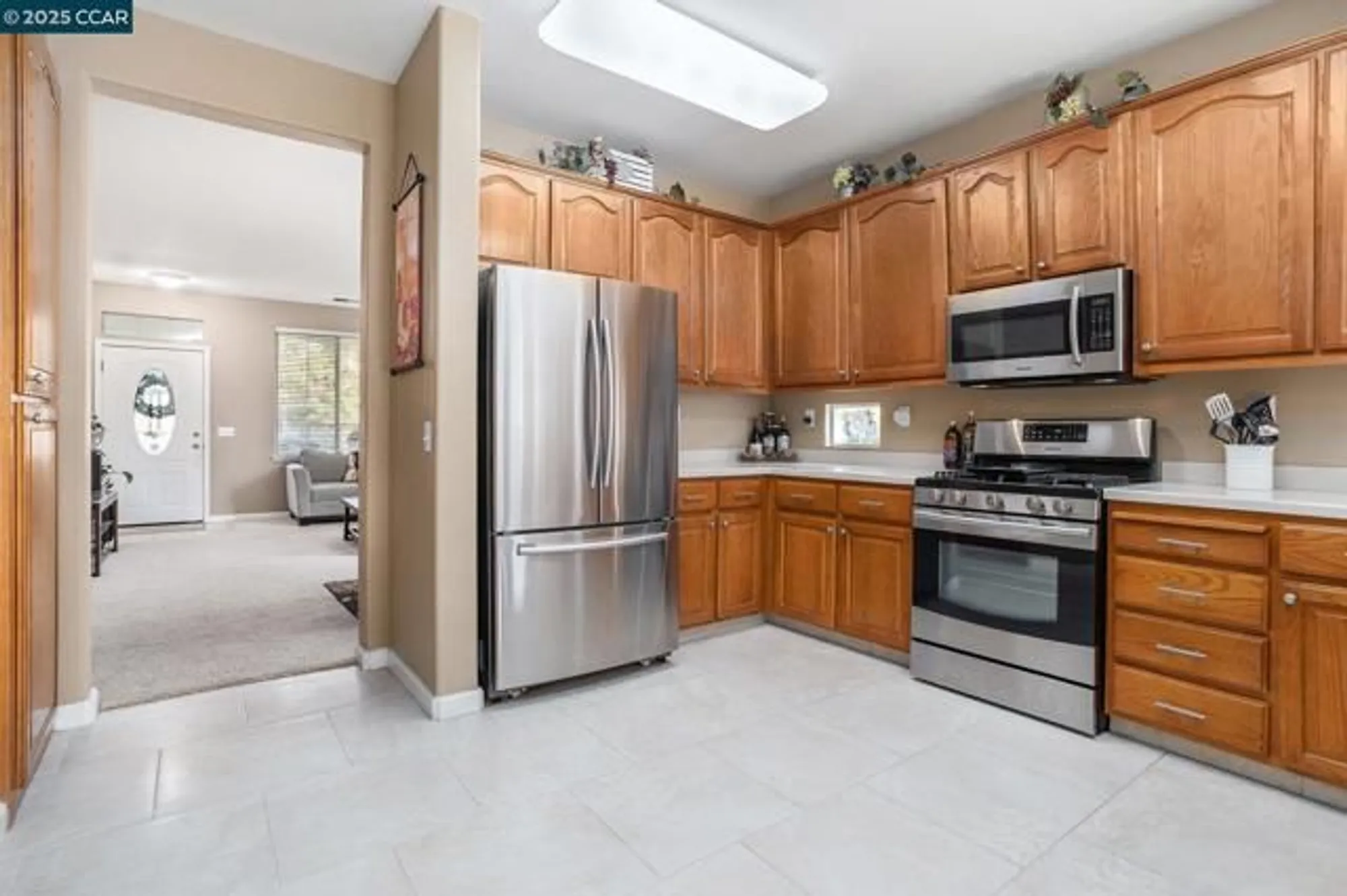 Property Slideshow image 6 of 29 | 2030 kent dr, Brentwood, CA, 94513