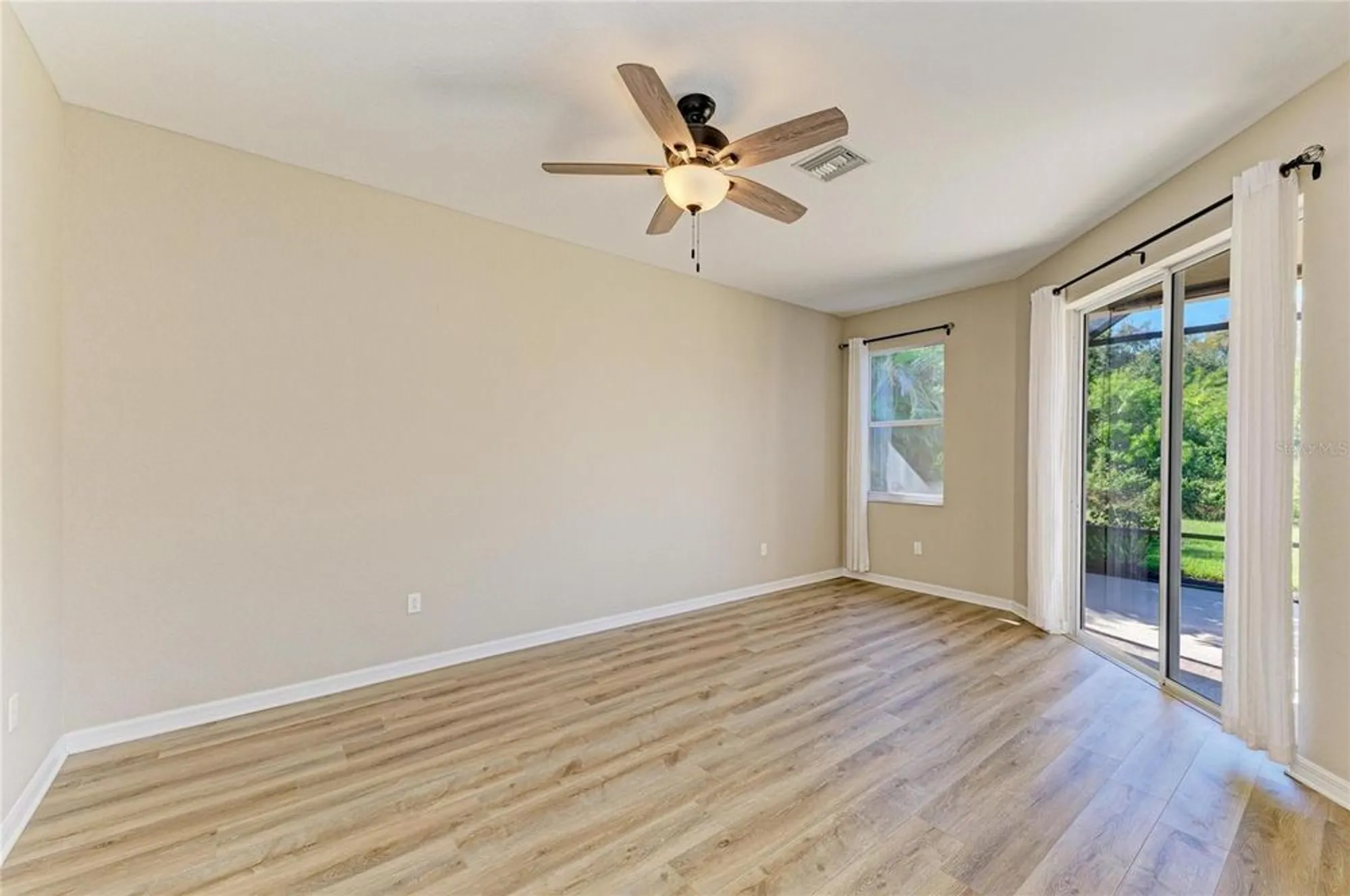 Property Slideshow image 20 of 63 | 350 river enclave ct, Bradenton, FL, 34212