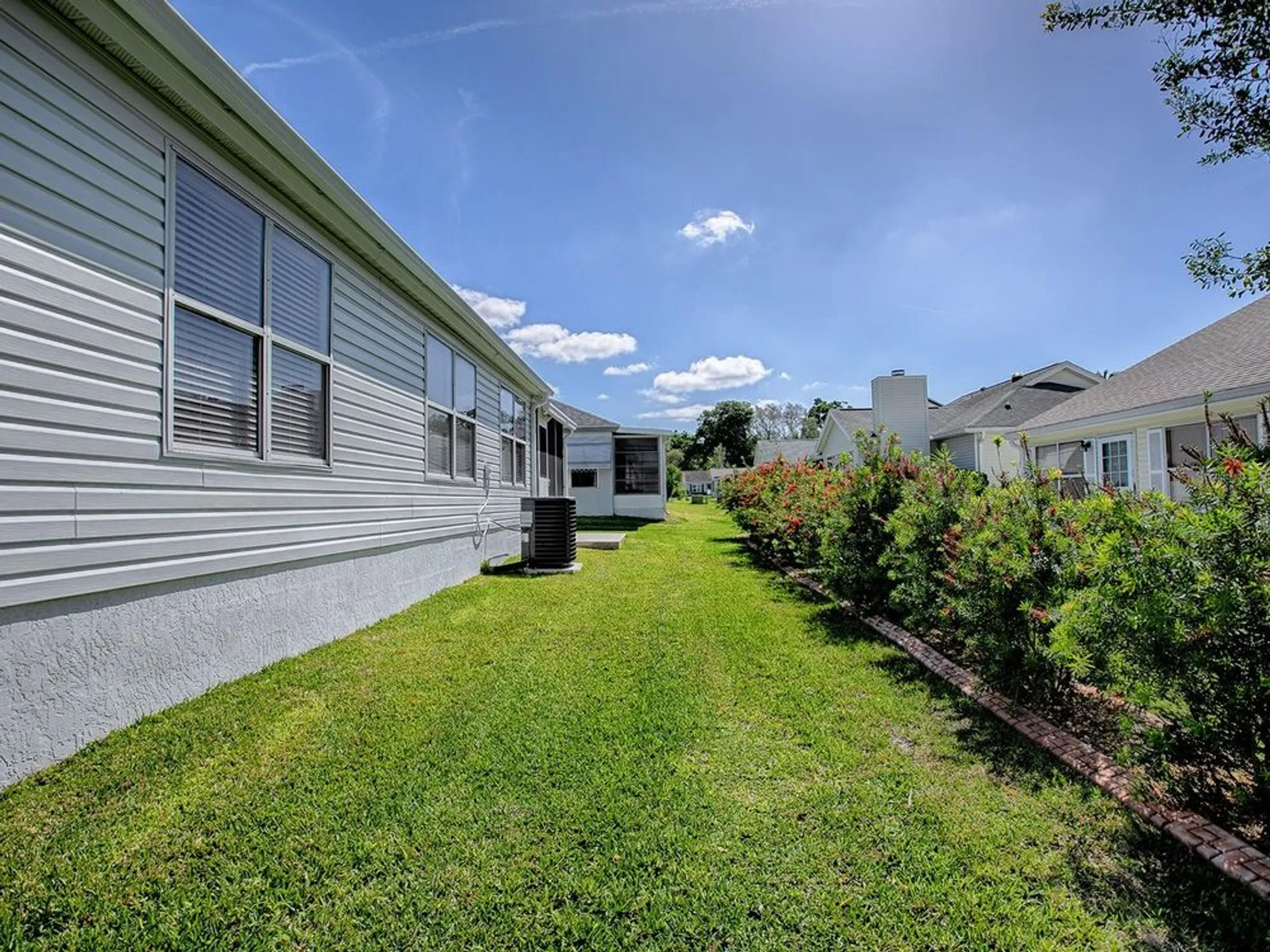 Property Slideshow image 40 of 50 | 1010 ventura dr, The Villages, FL, 32159