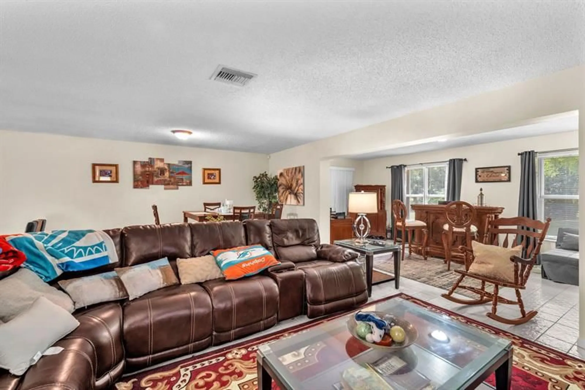 Property Slideshow image 26 of 36 | 6104 rainbow cir, Greenacres, FL, 33463