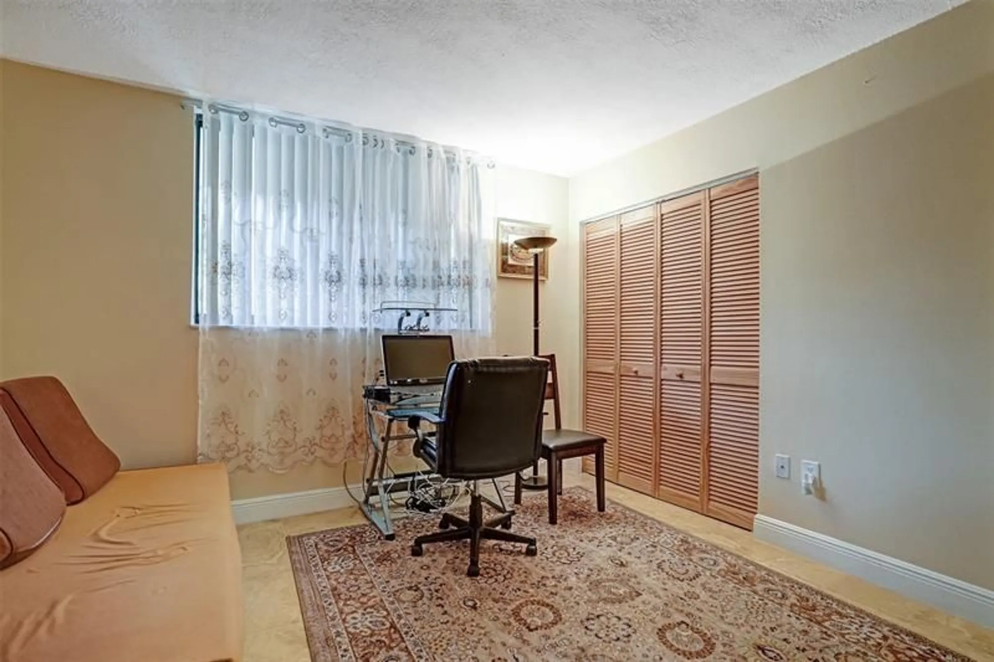 Property Slideshow image 25 of 48 | 1101 colony point cir 403, Pembroke Pines, FL, 33026