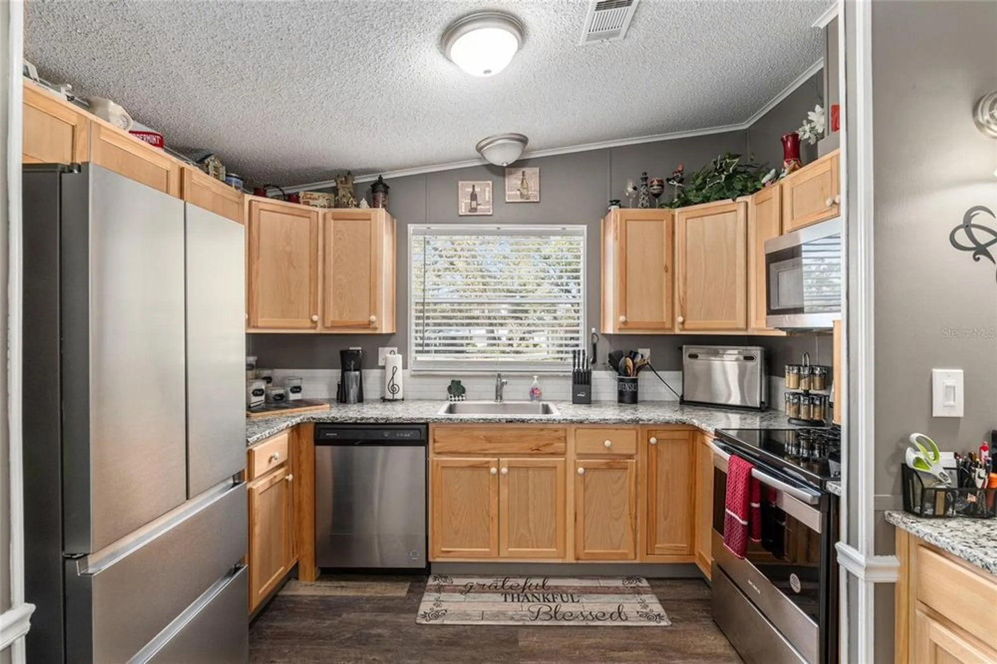 Property Slideshow image 6 of 39 | 1727 hilton head blvd, Lady Lake, FL, 32159