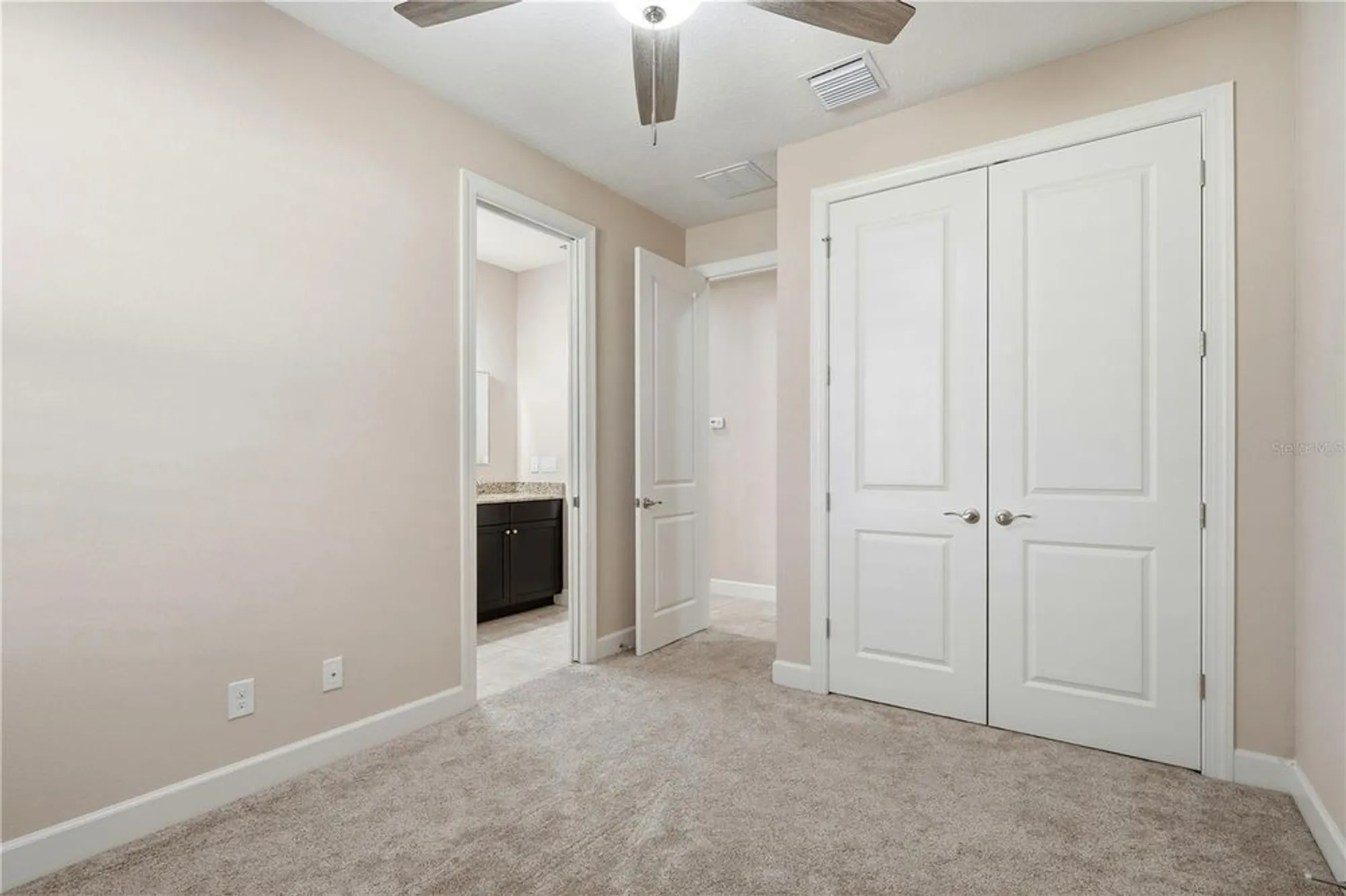 Property Slideshow image 17 of 70 | 20112 sorano hill pl, Tampa, FL, 33647