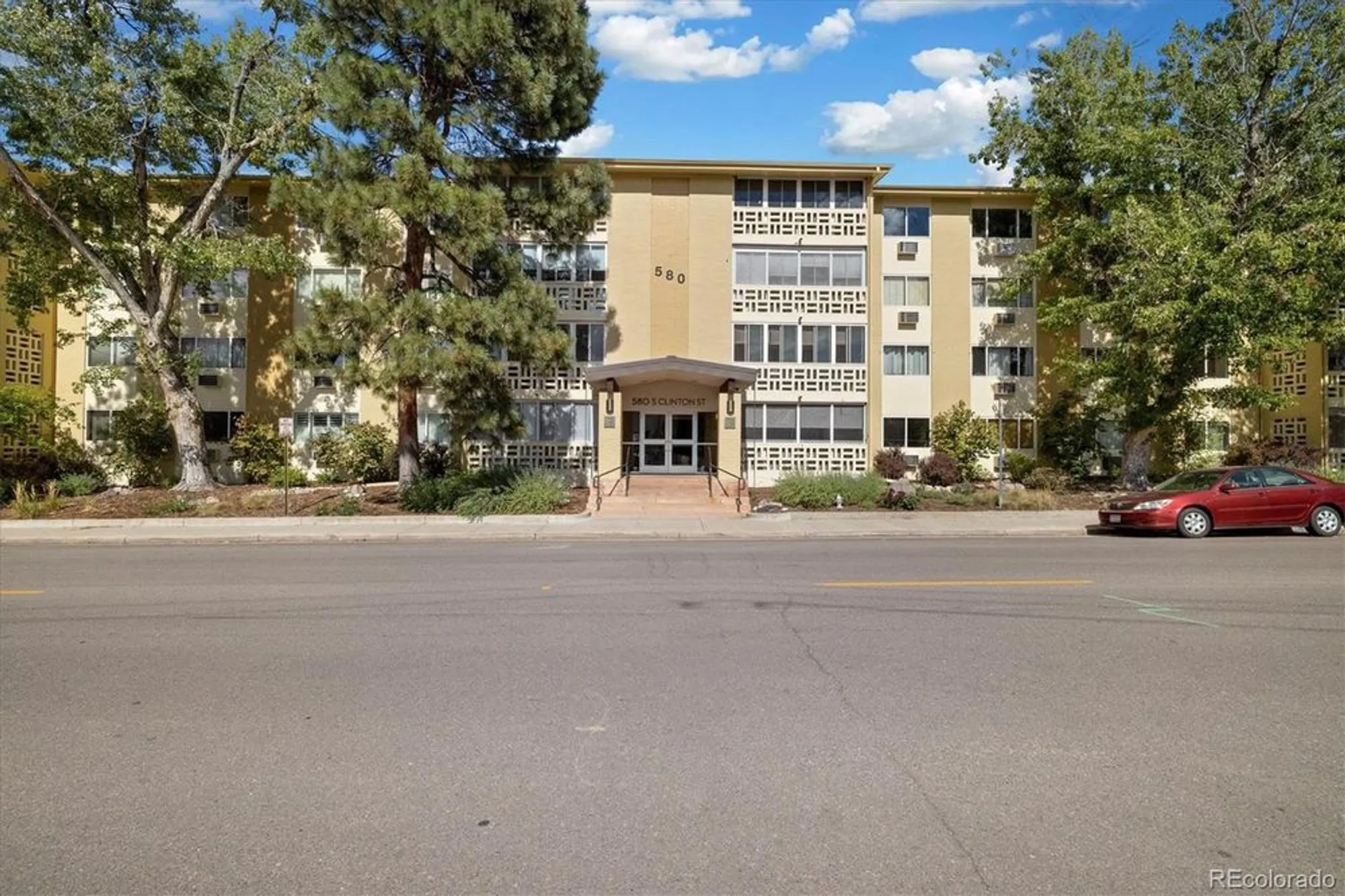 Property Slideshow image 24 of 41 | 580 s clinton st apt 9b, Denver, CO, 80247