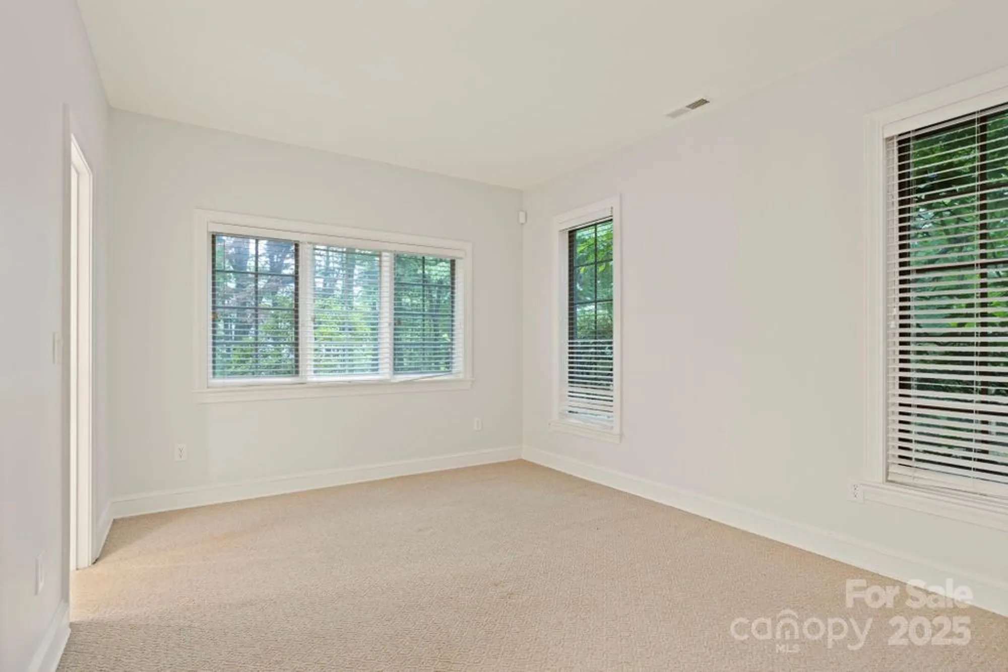Property Slideshow image 37 of 48 | 132 berry creek dr, Flat Rock, NC, 28731