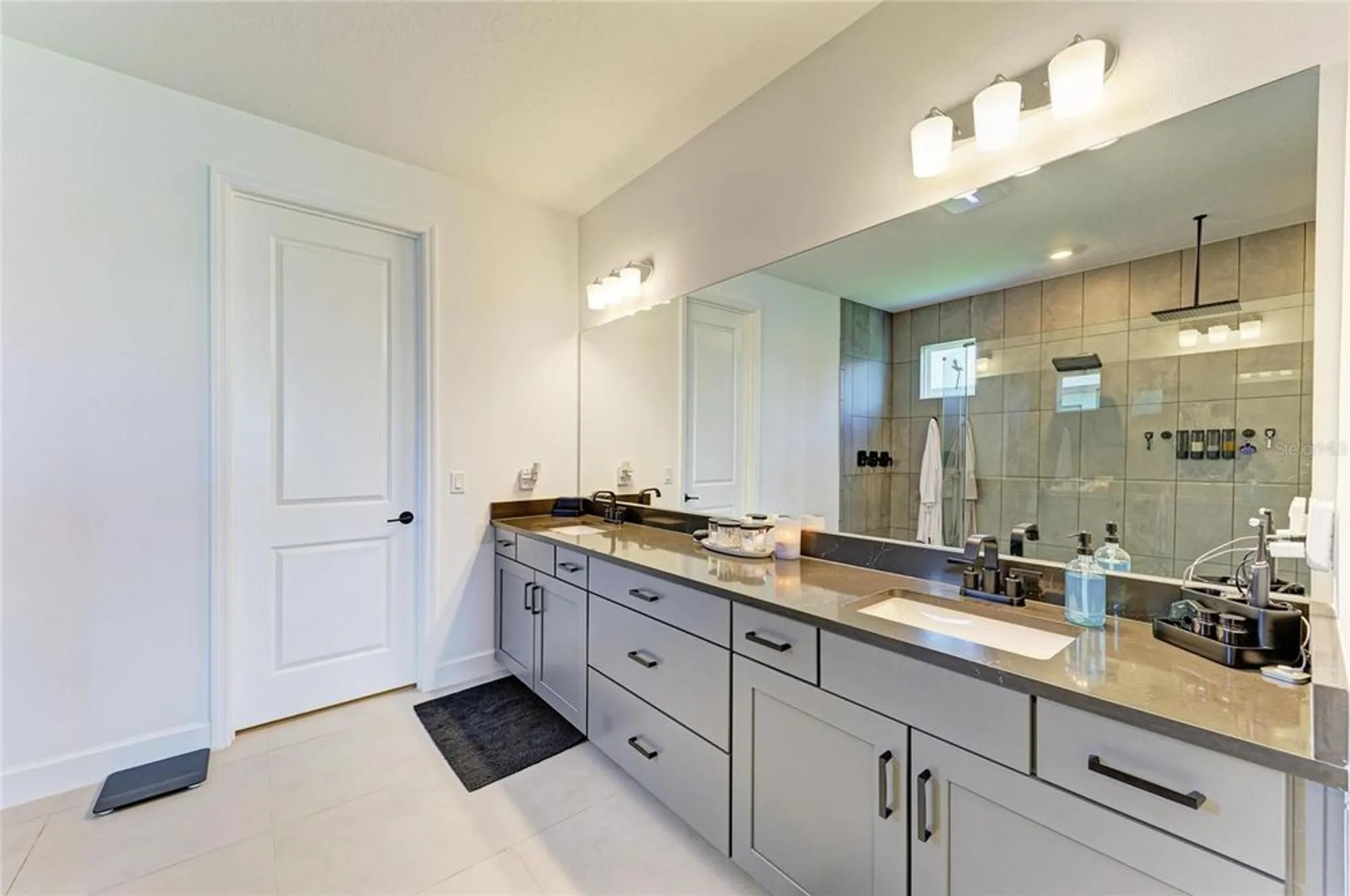 Property Slideshow image 48 of 100 | 16115 mount holly dr, Bradenton, FL, 34211