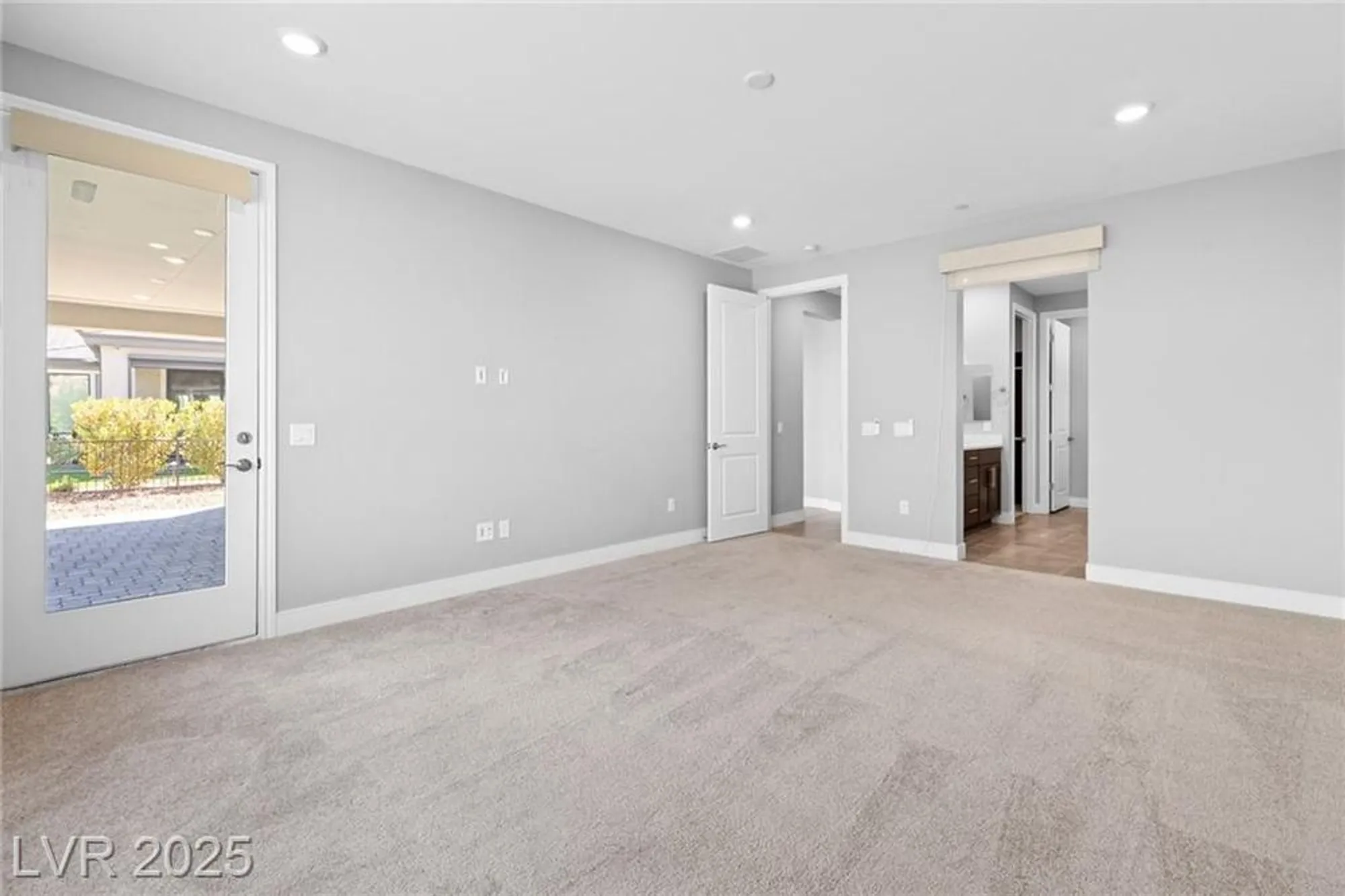 Property Slideshow image 23 of 43 | 18 sun mirage ave, Henderson, NV, 89011