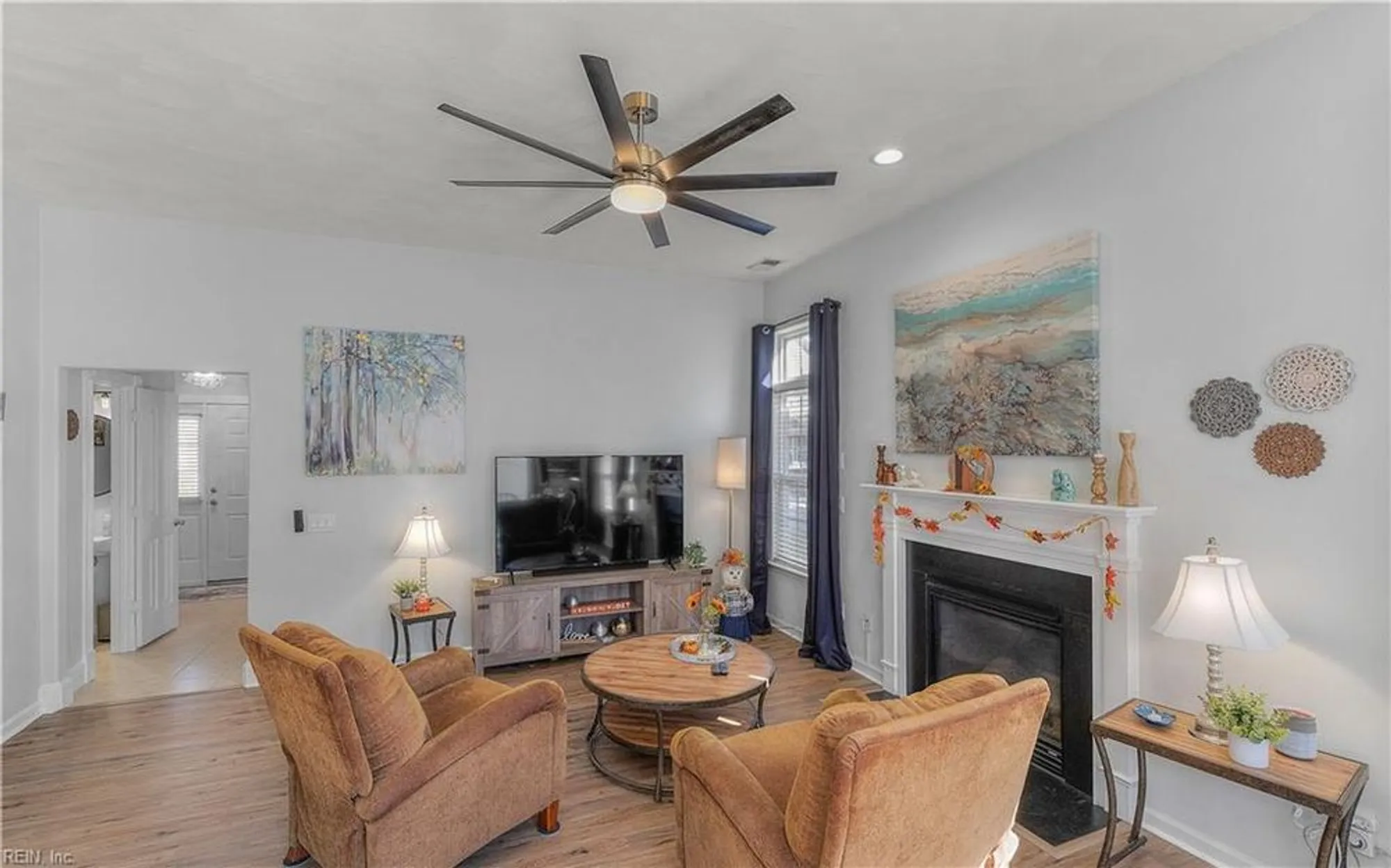 Property Slideshow image 15 of 45 | 805 calvert ct, Chesapeake, VA, 23320