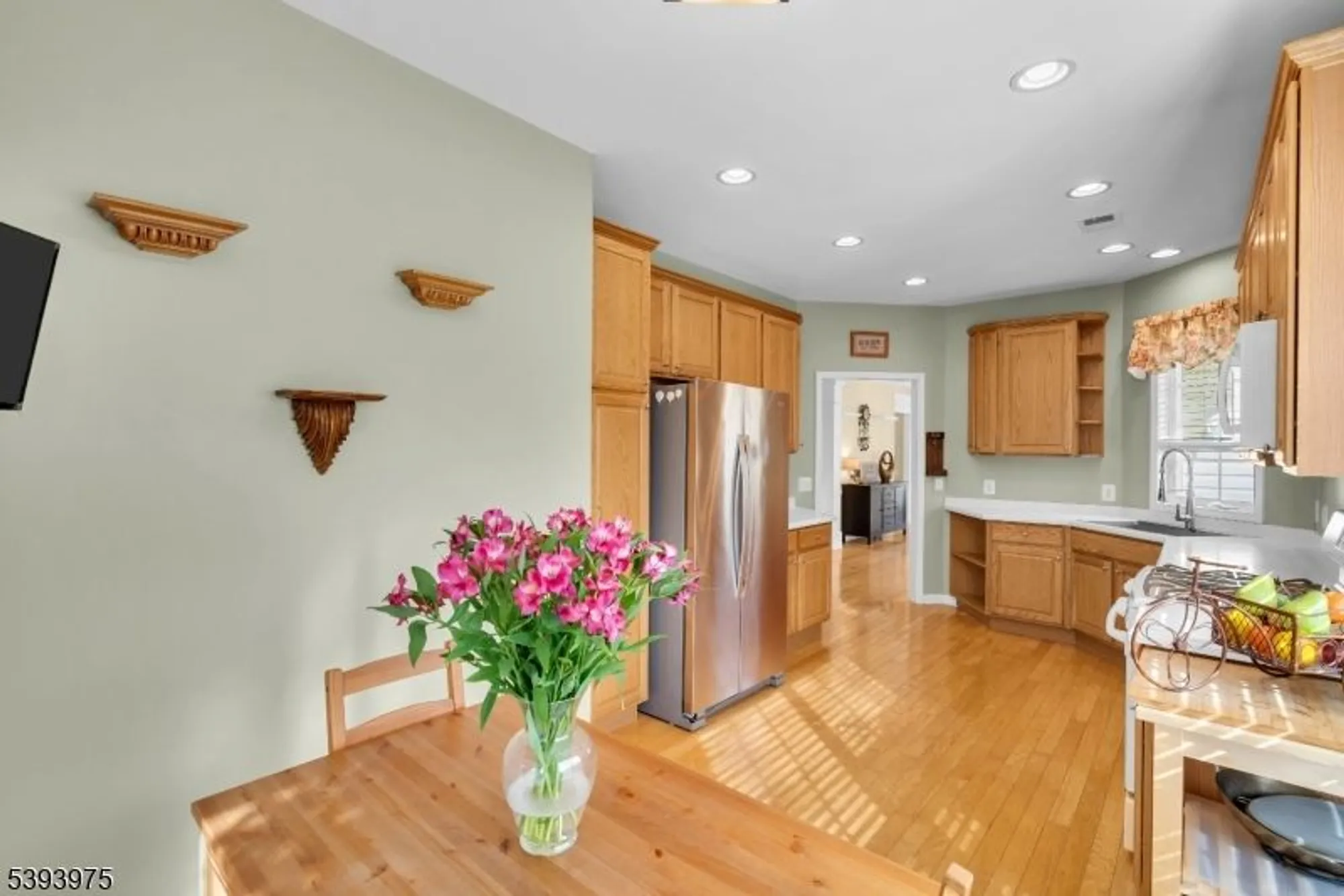 Property Slideshow image 35 of 50 | 236 knollcrest ct, Somerset, NJ, 08873