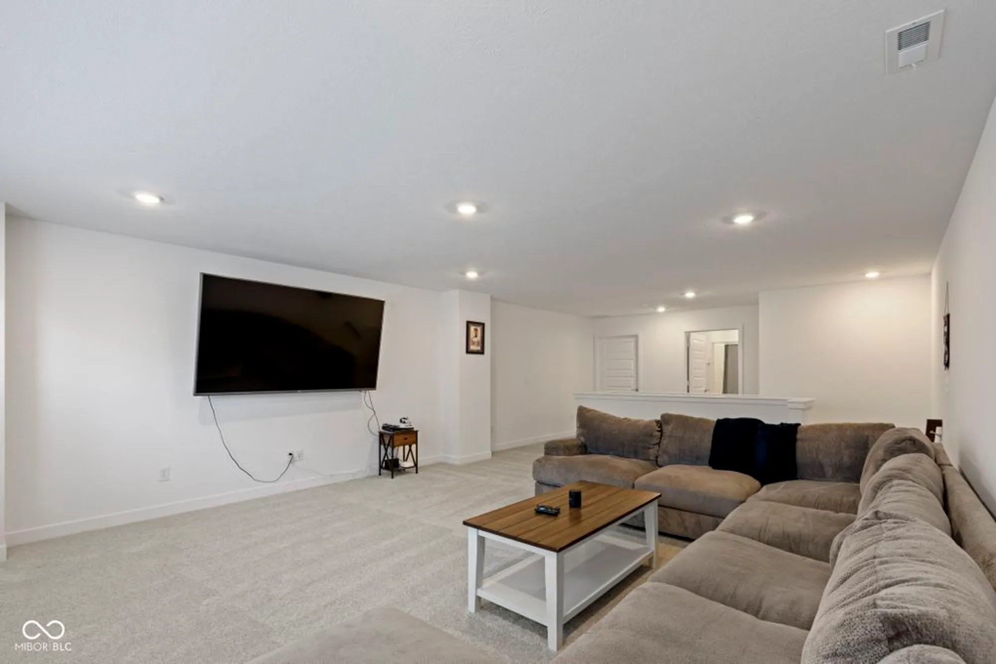 Property Slideshow image 33 of 40 | 335 ehrlich ln, Westfield, IN, 46074