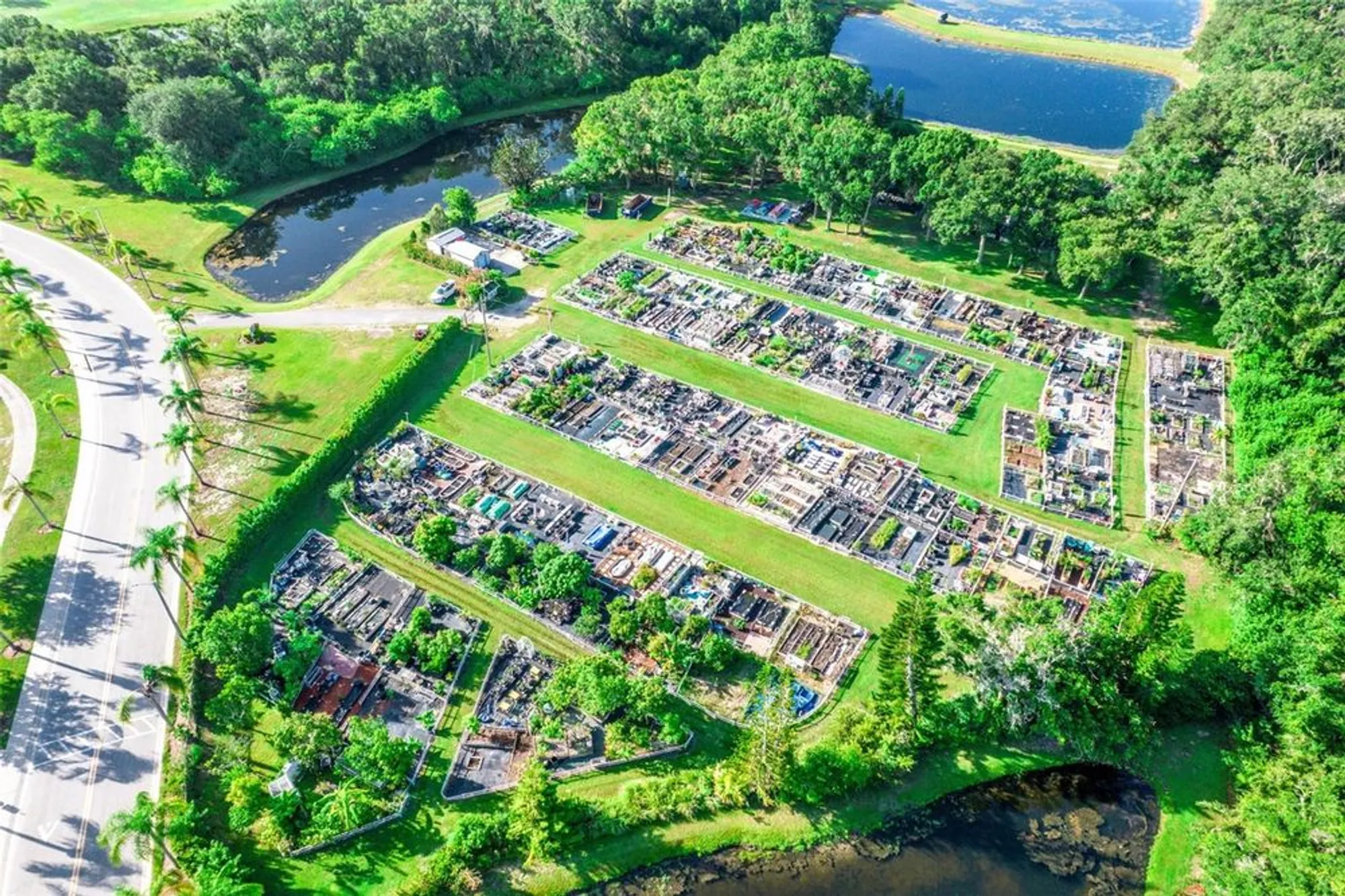 Property Slideshow image 35 of 39 | 2427 sifield greens way, Sun City Center, FL, 33573