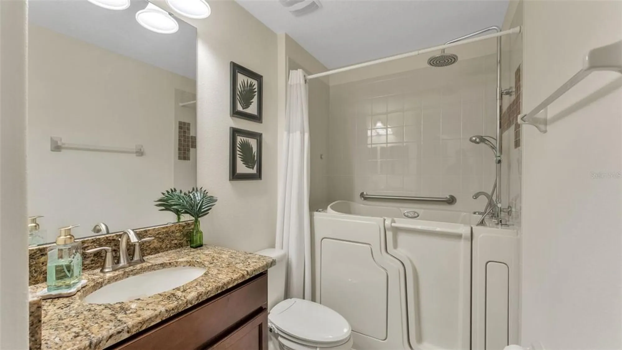 Property Slideshow image 48 of 80 | 4016 carteret dr, Winter Haven, FL, 33884