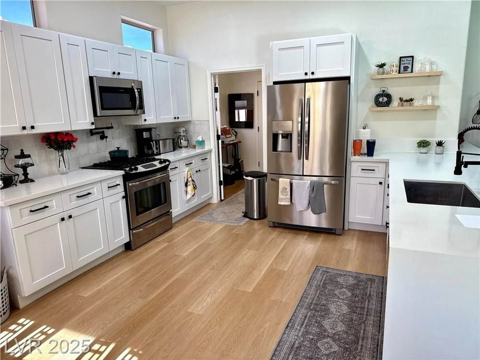 Property Slideshow image 26 of 36 | 10041 netherton dr, Las Vegas, NV, 89134