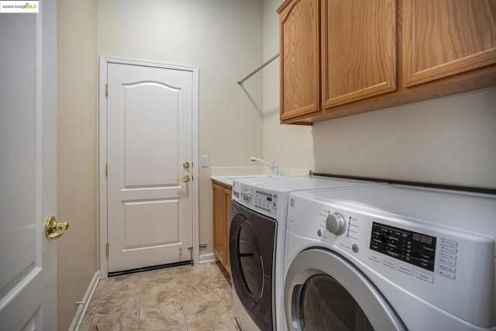 Property Slideshow image 25 of 48 | 1012 centennial dr, Brentwood, CA, 94513