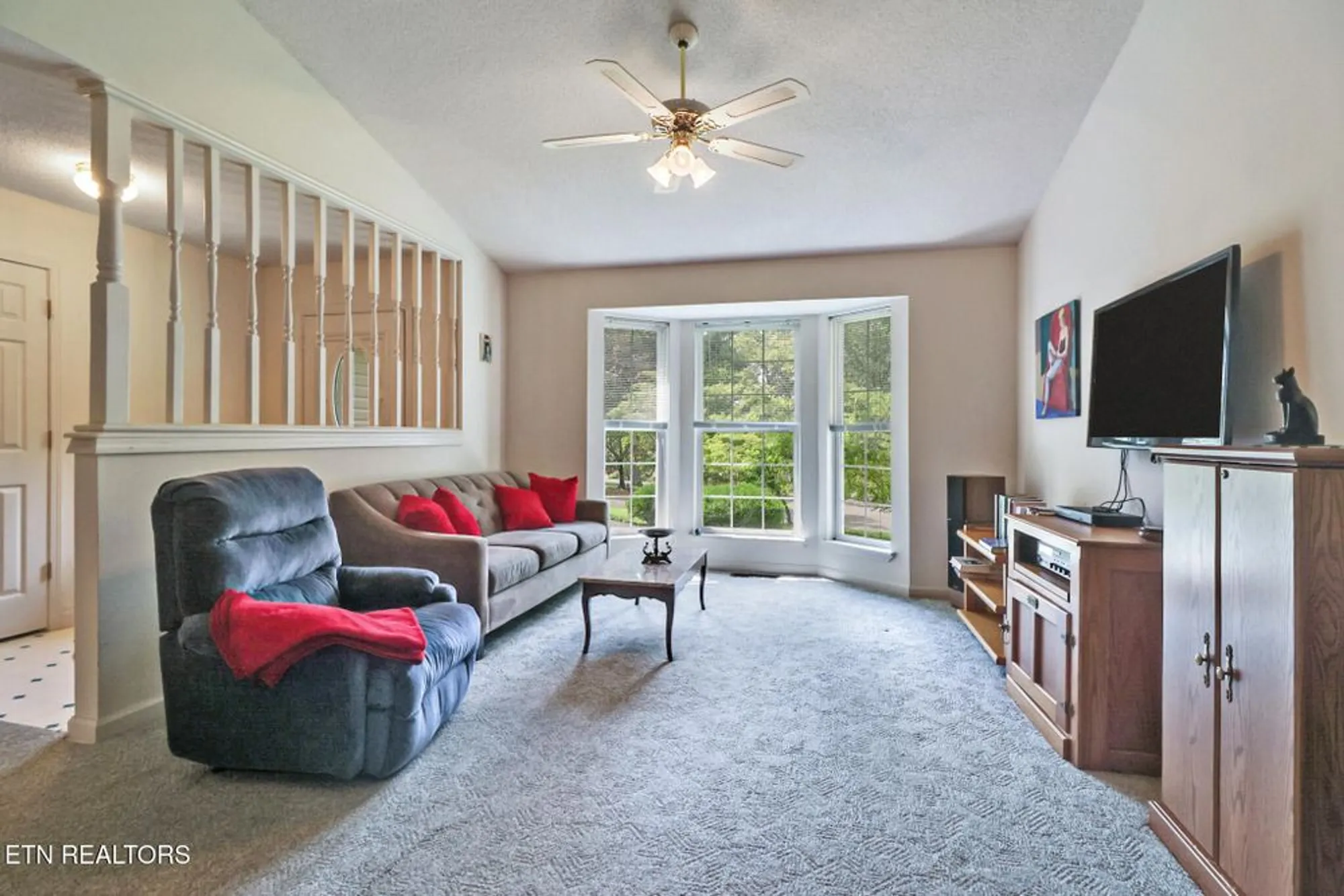 Property Slideshow image 12 of 34 | 101 ashdown ln, Crossville, TN, 38558