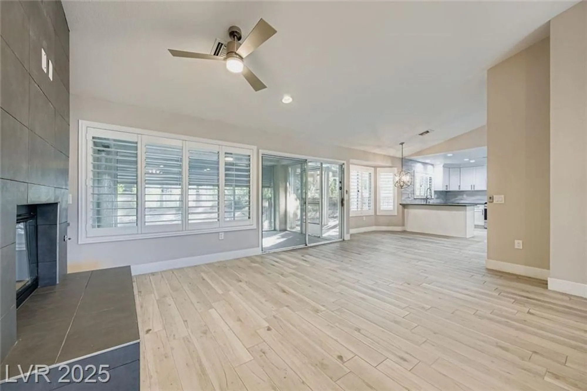 Property Slideshow image 13 of 40 | 9045 firebird dr, Las Vegas, NV, 89134
