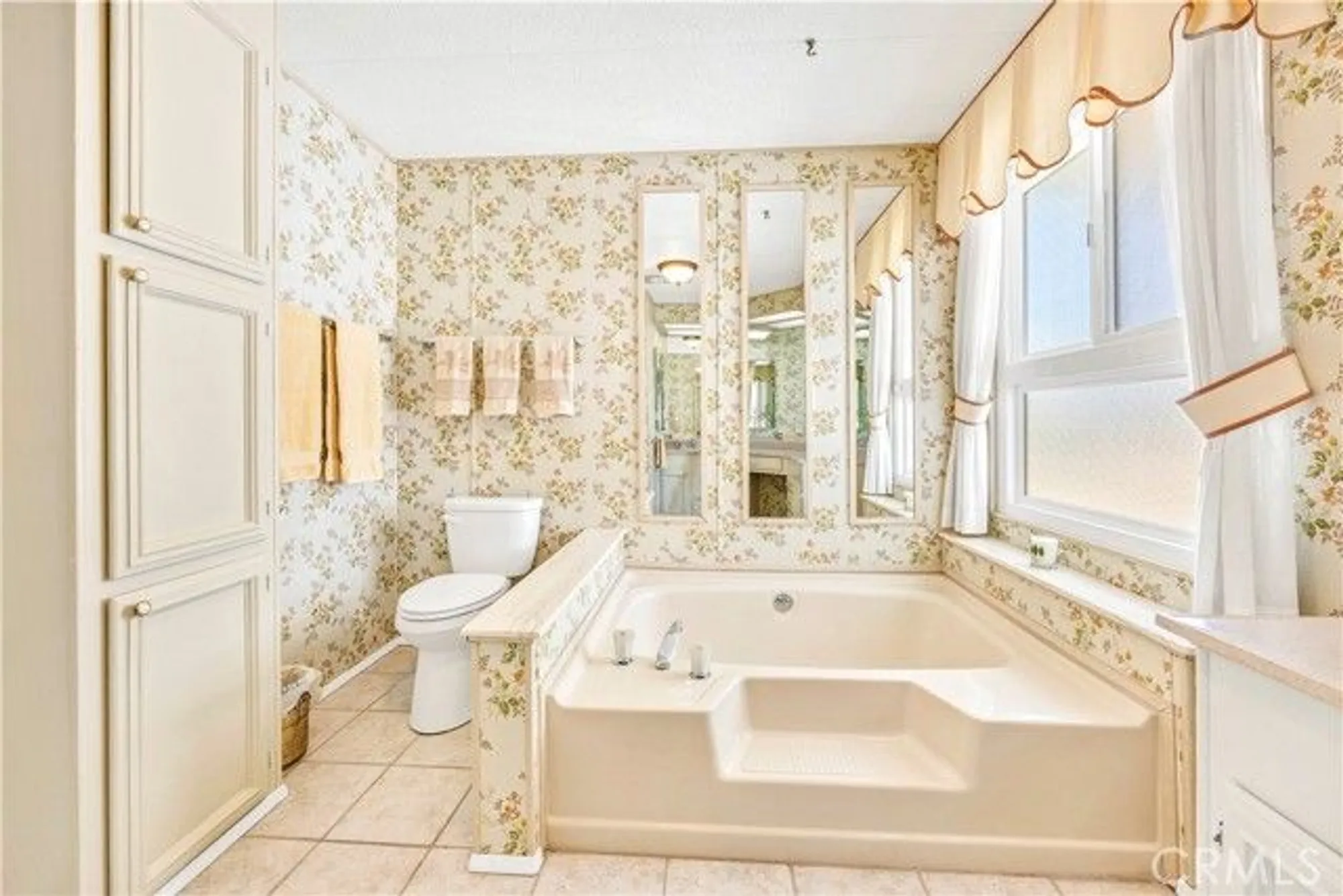 Property Slideshow image 32 of 45 | 2908 jacaranda way, Hemet, CA, 92545