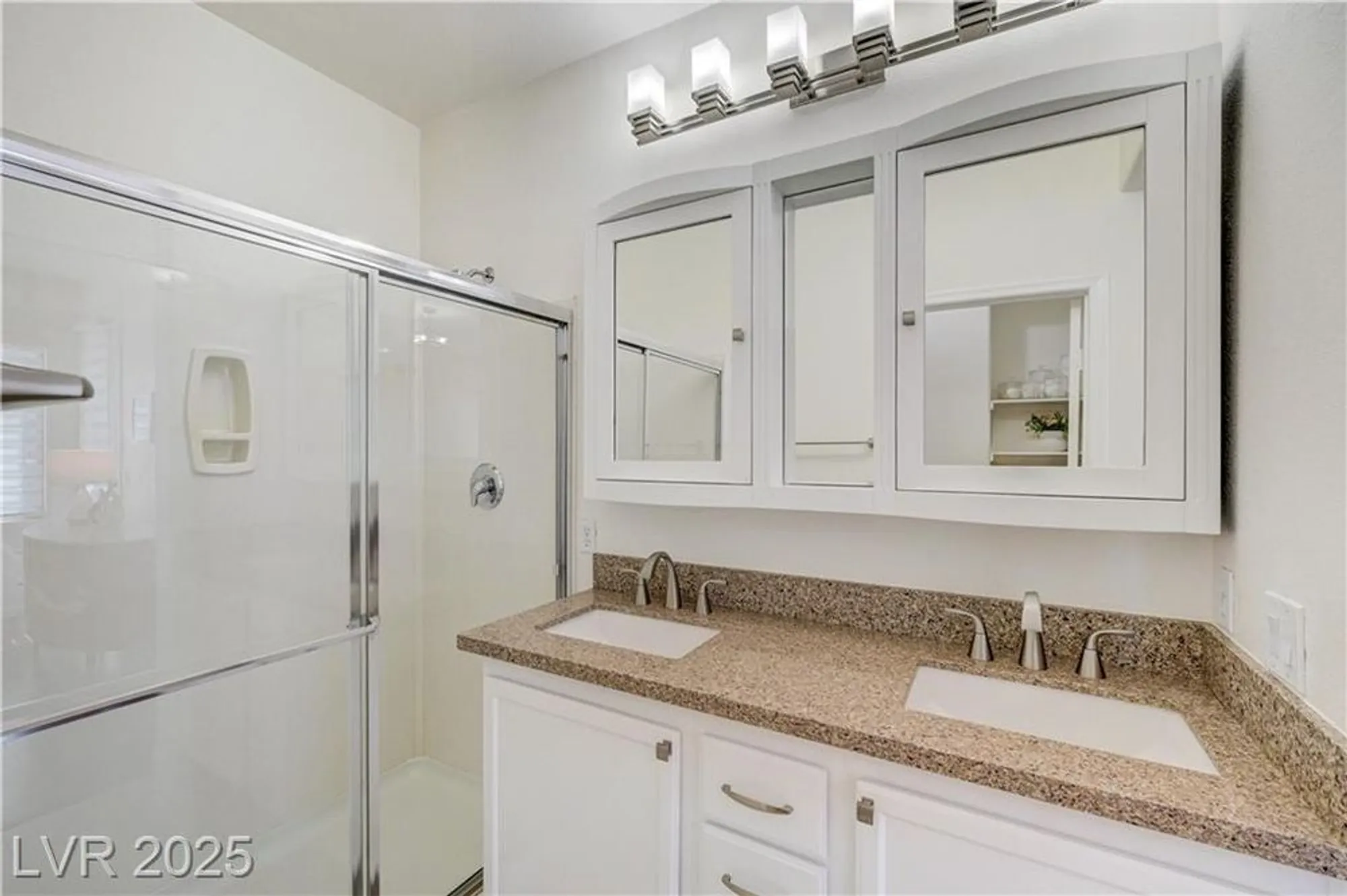 Property Slideshow image 31 of 94 | 5829 summit greens st, North Las Vegas, NV, 89081
