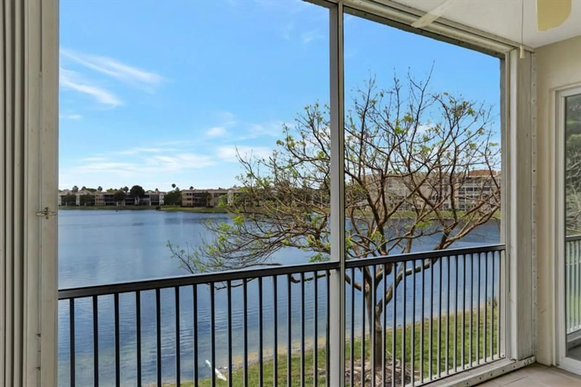 Property Slideshow image 7 of 36 | 7727 southampton ter 205, Tamarac, FL, 33321