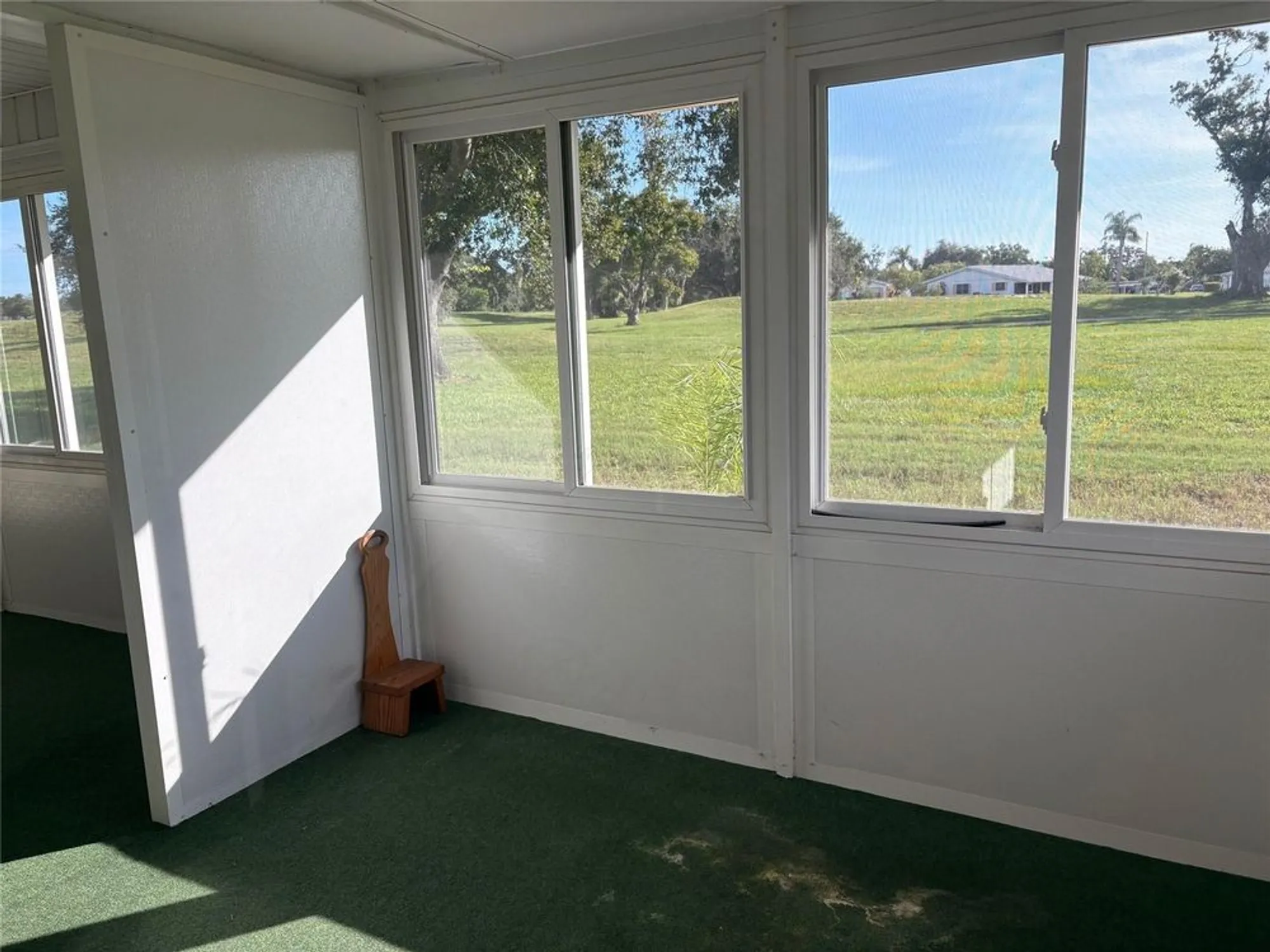 Property Slideshow image 28 of 34 | 1901 canterbury ln 10, Sun City Center, FL, 33573